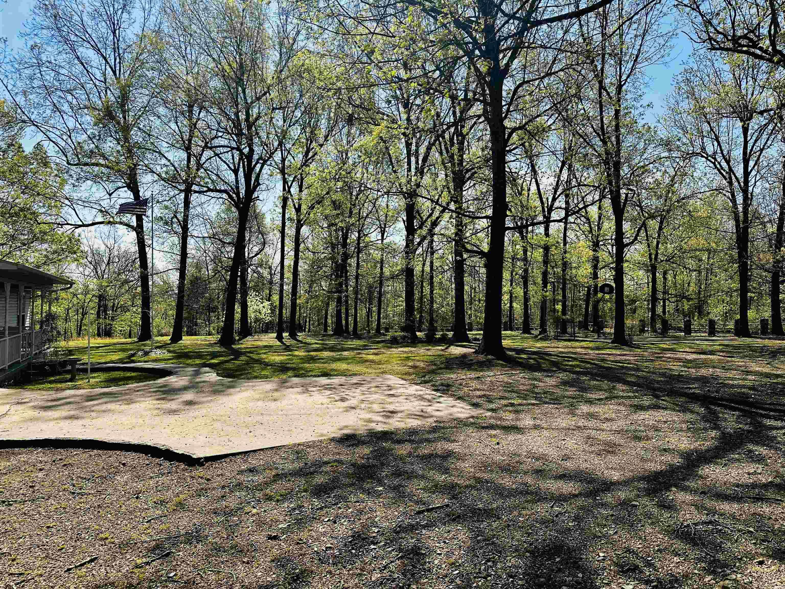 410 Davis Creek Property Photo 27
