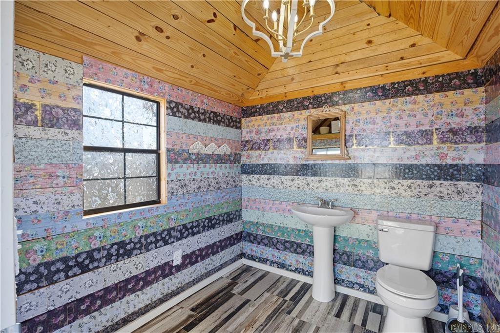 1118 Private Road 2648 Property Photo 44