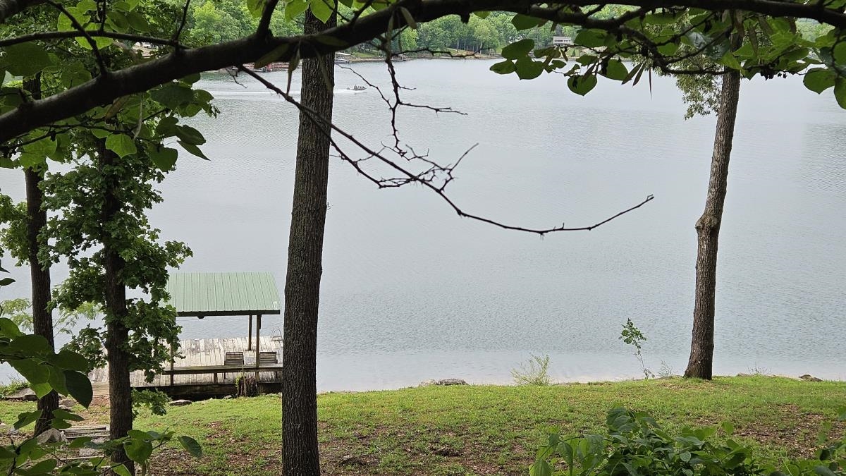 38 N Lakeshore Drive Property Photo 2