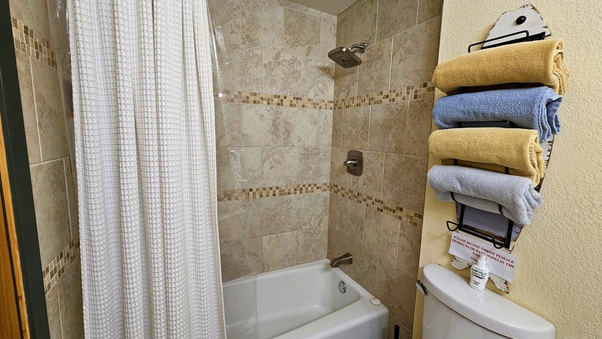 38 N Lakeshore Drive Property Photo 13