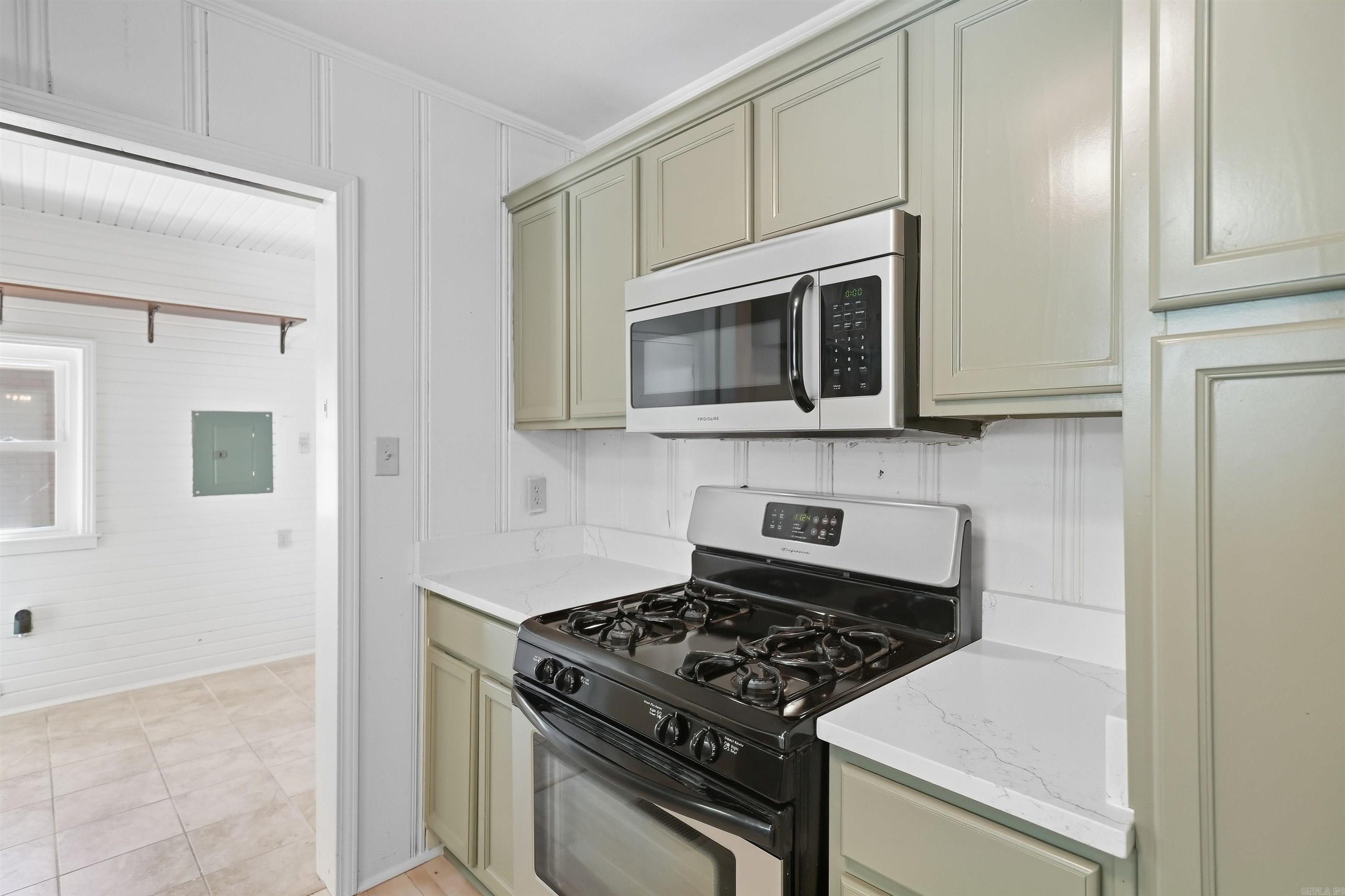 1812 W Center Ave Property Photo 13