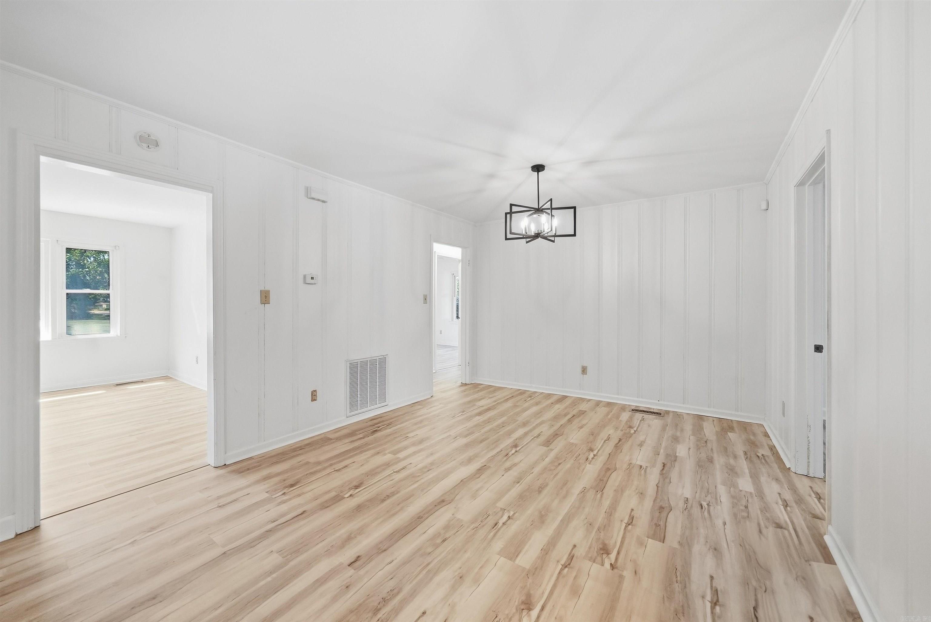 1812 W Center Ave Property Photo 20