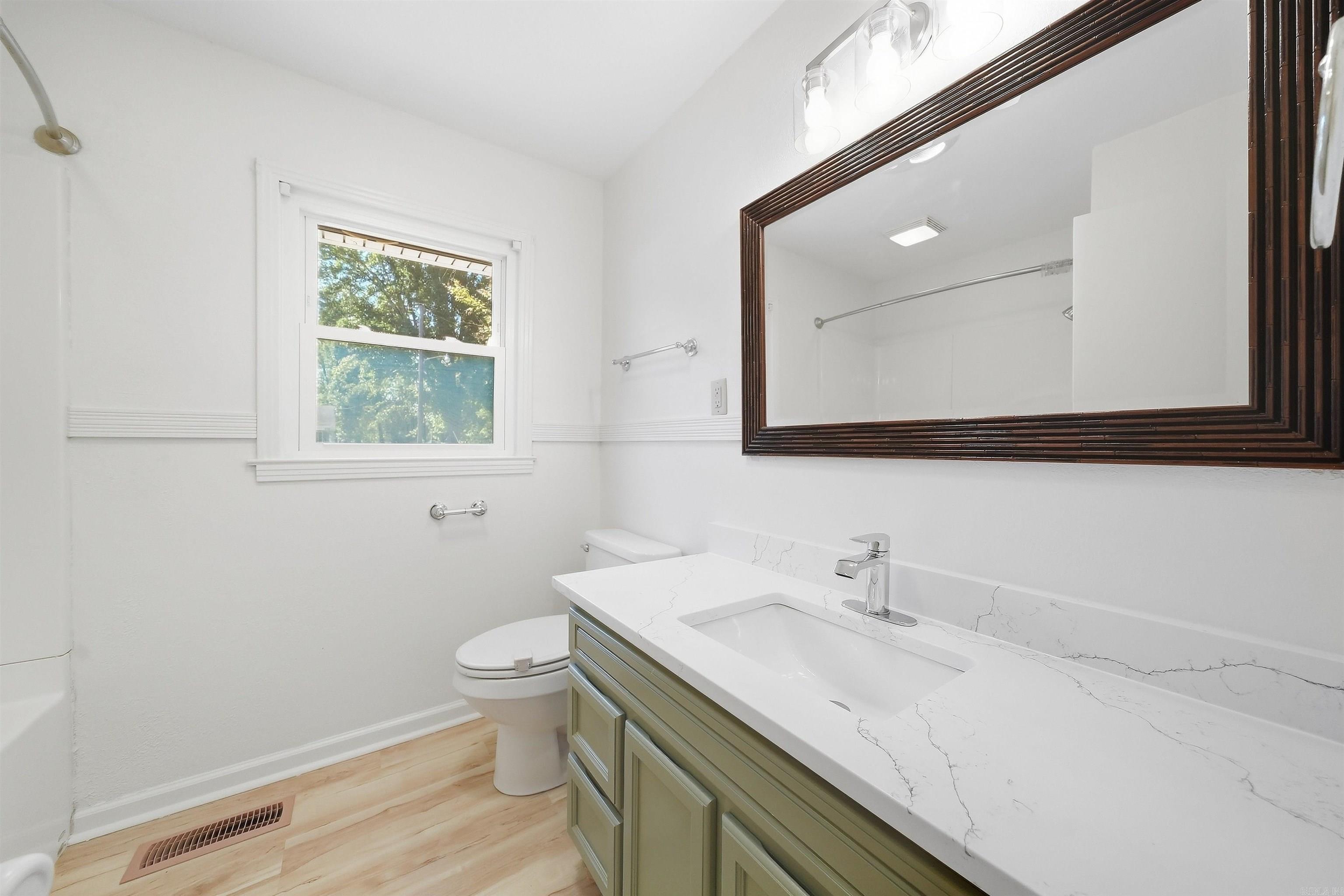 1812 W Center Ave Property Photo 33