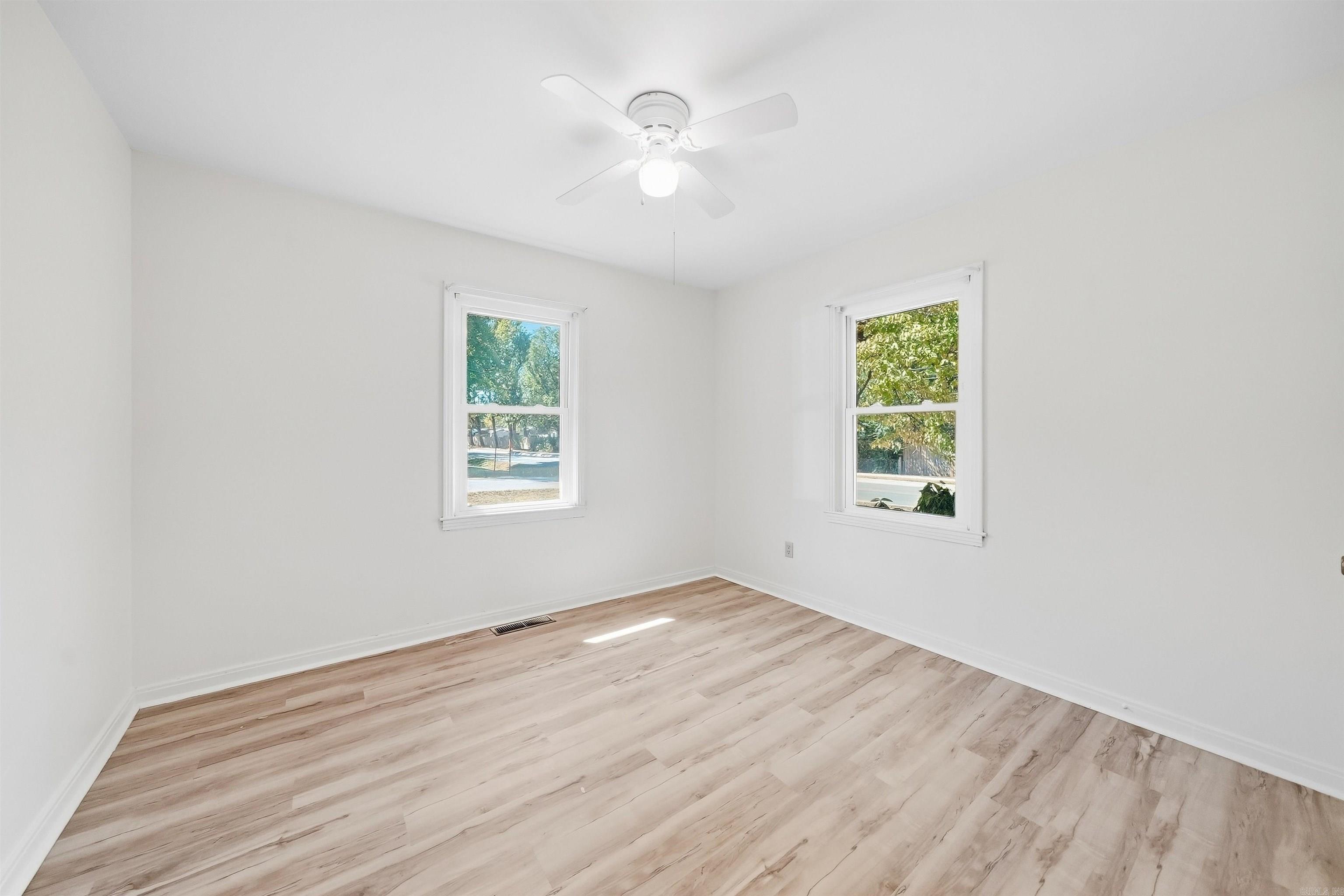 1812 W Center Ave Property Photo 37