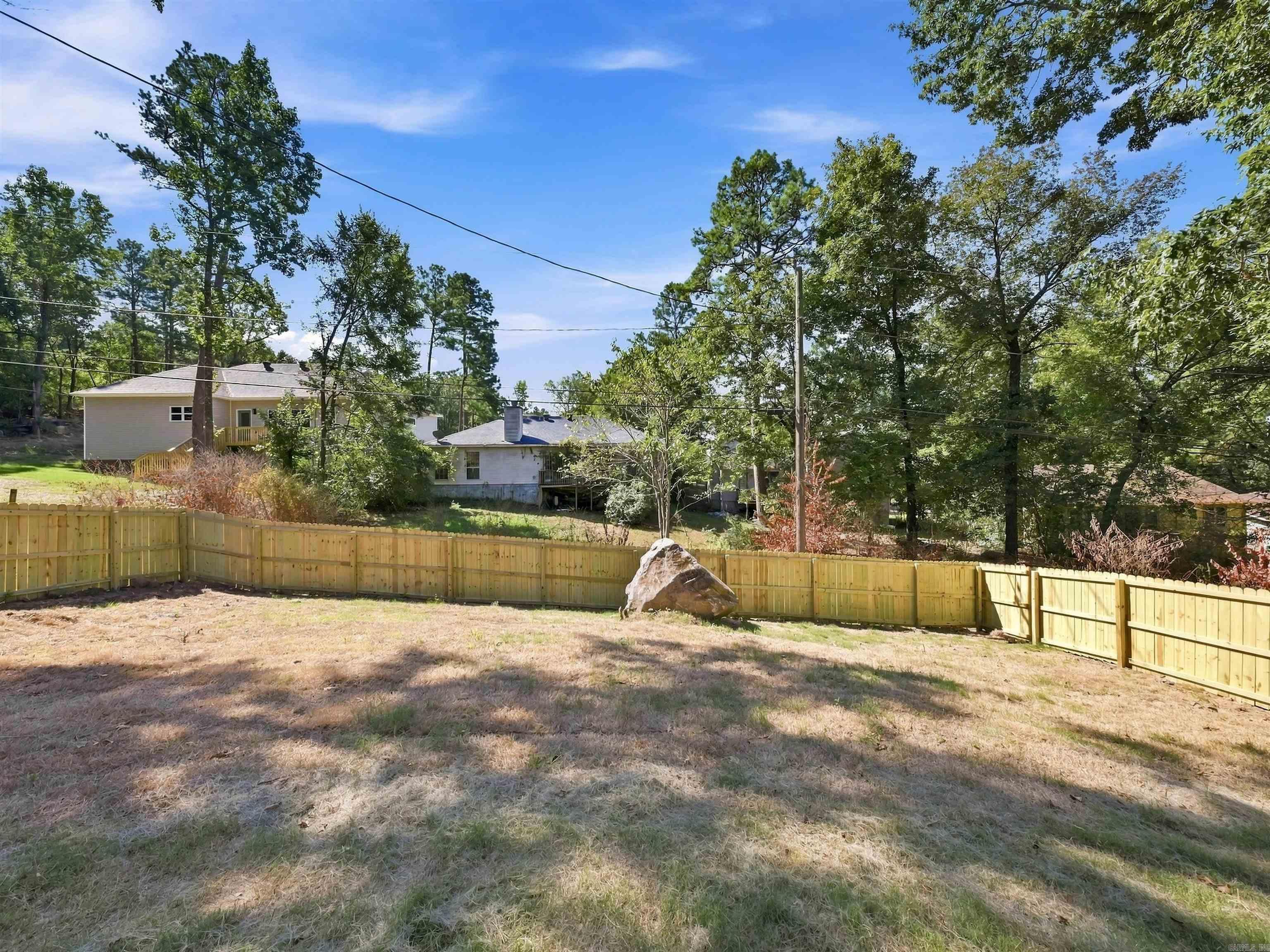 11 British Colonial Drive Property Photo 6