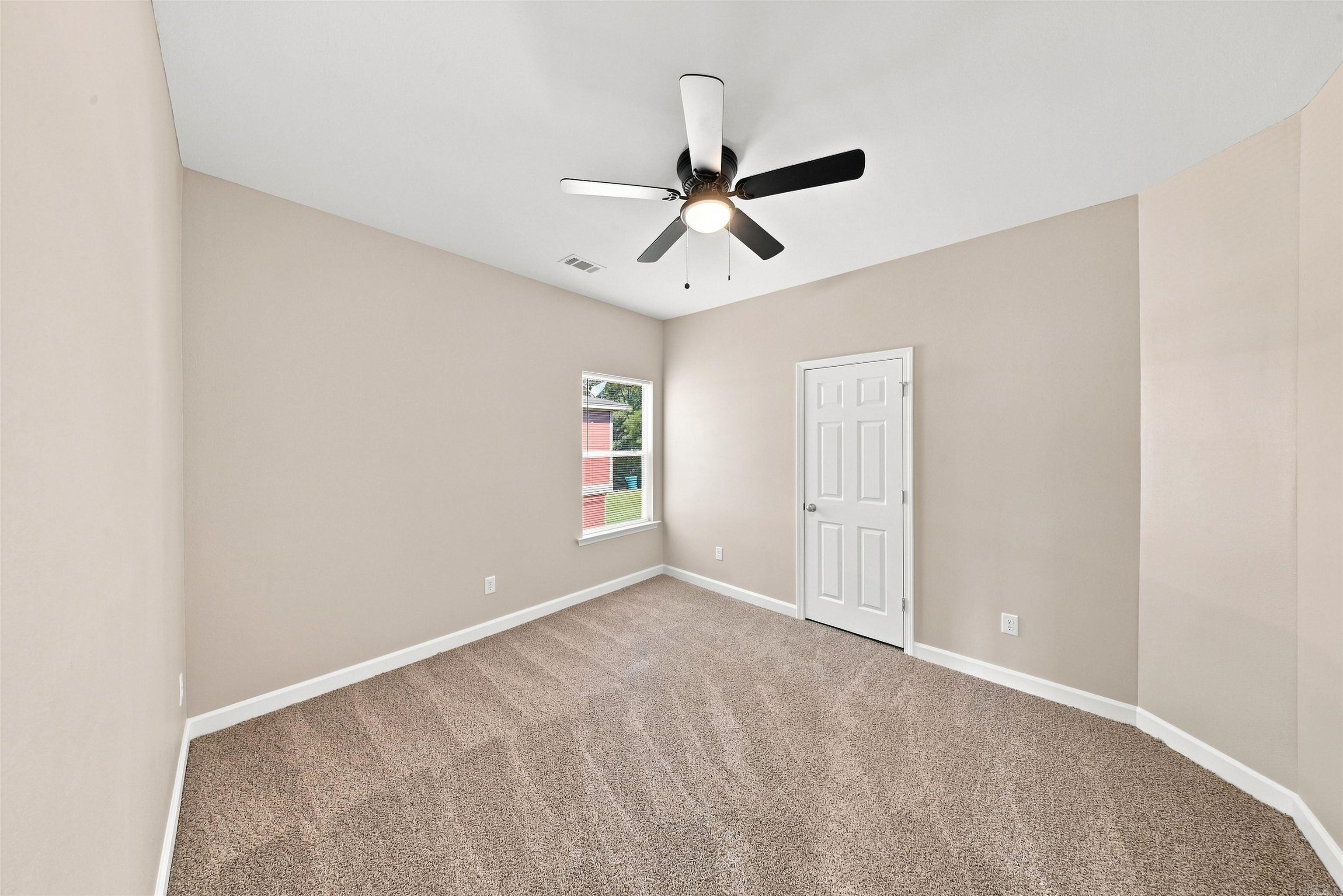 11 British Colonial Drive Property Photo 19