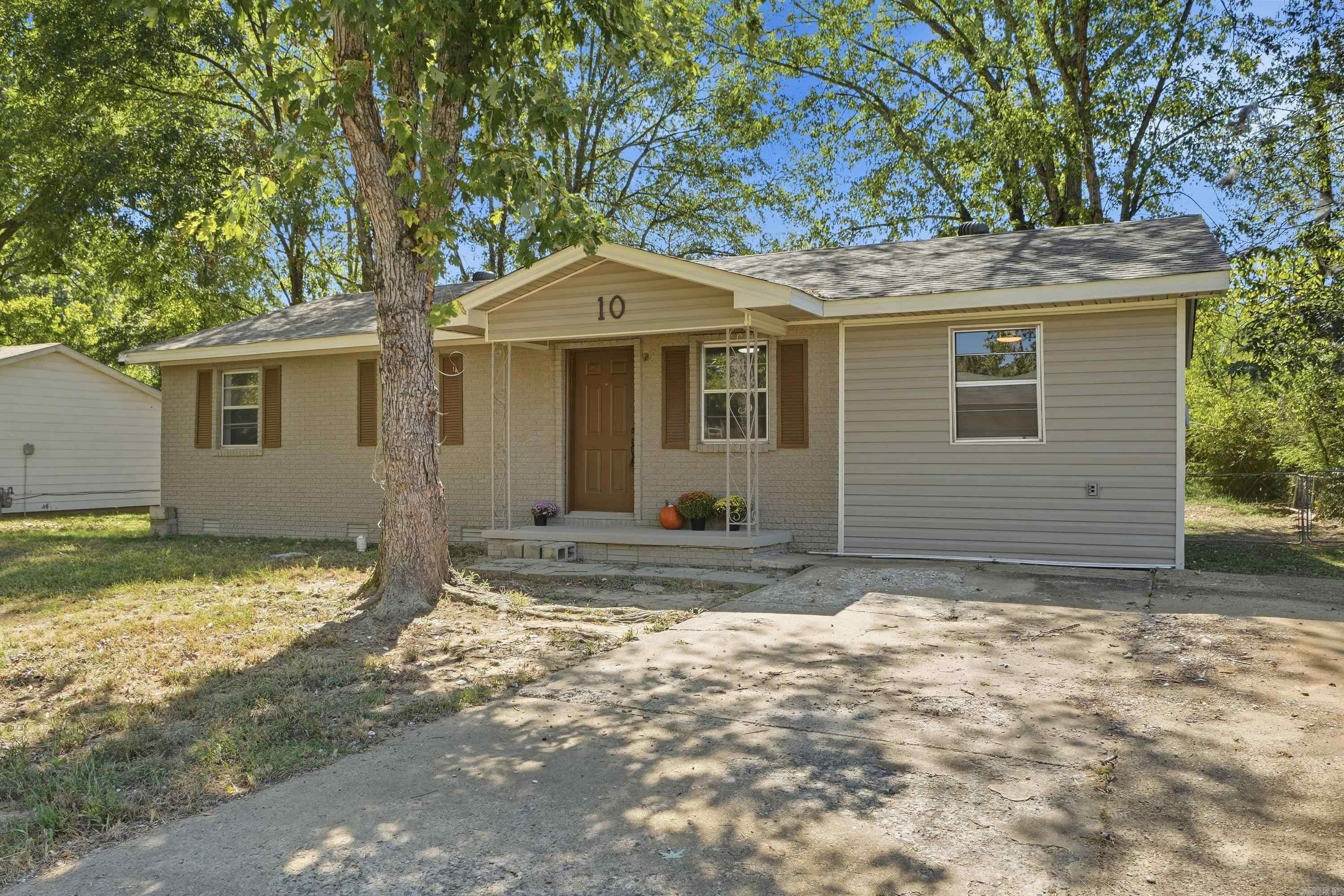 10 Parkridge Drive Property Photo 2
