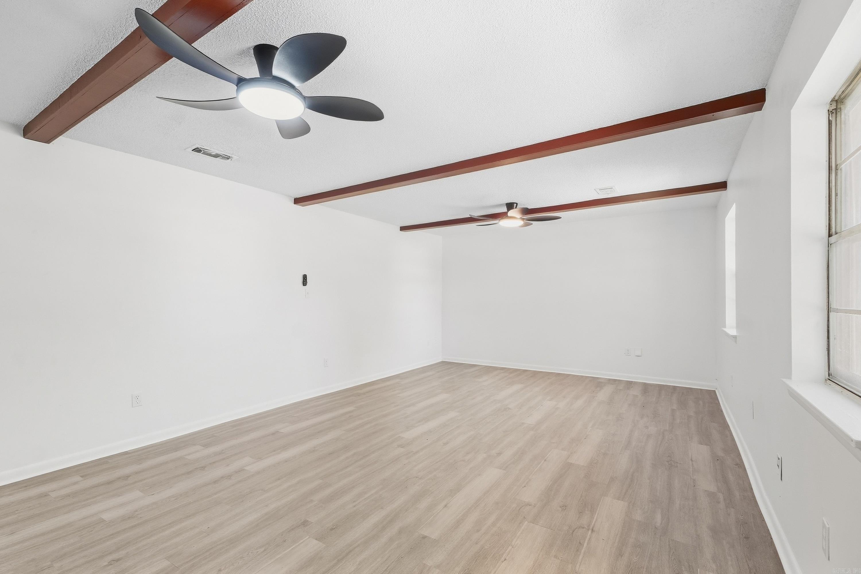 10 Parkridge Drive Property Photo 3