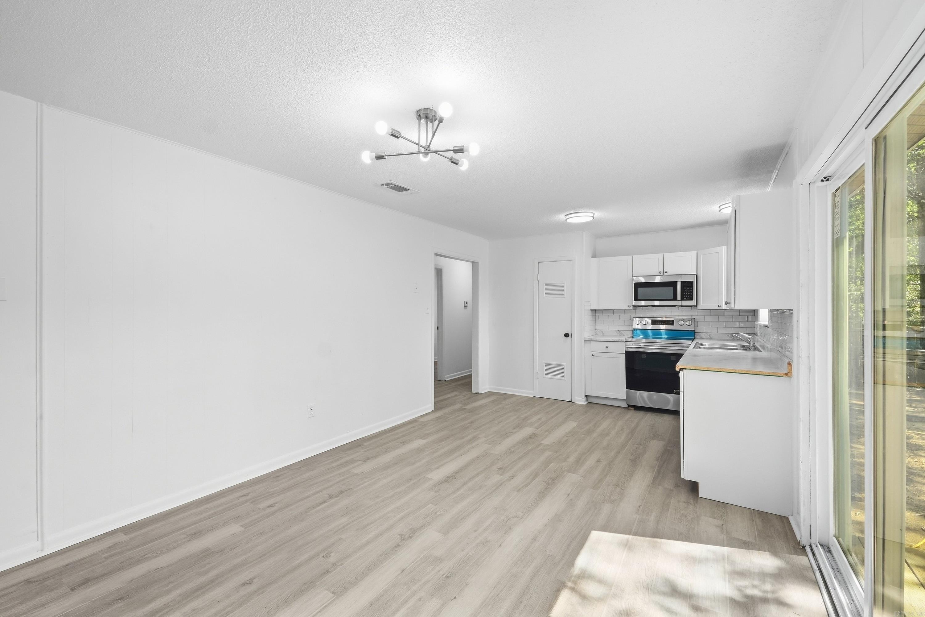 10 Parkridge Drive Property Photo 8