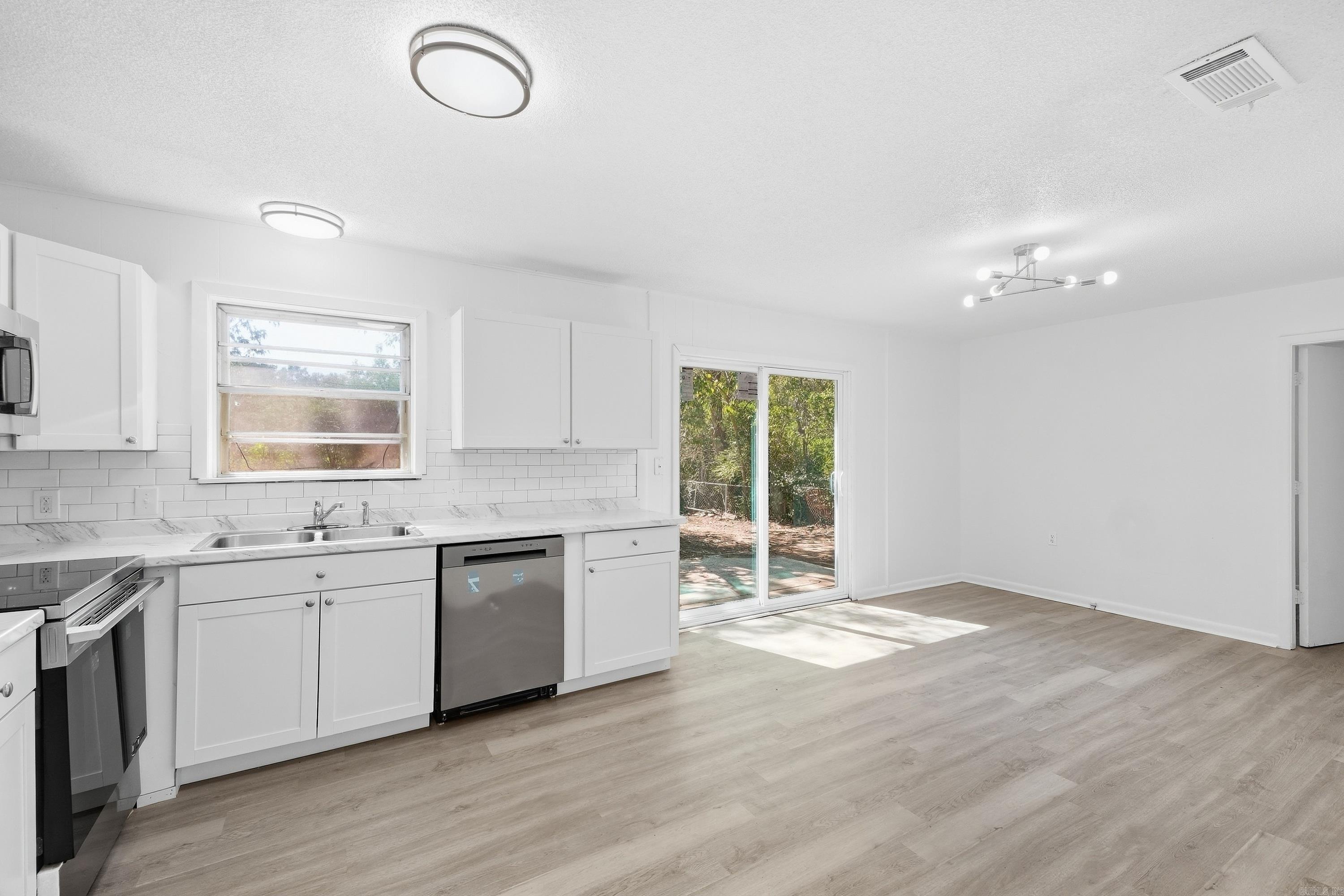 10 Parkridge Drive Property Photo 12