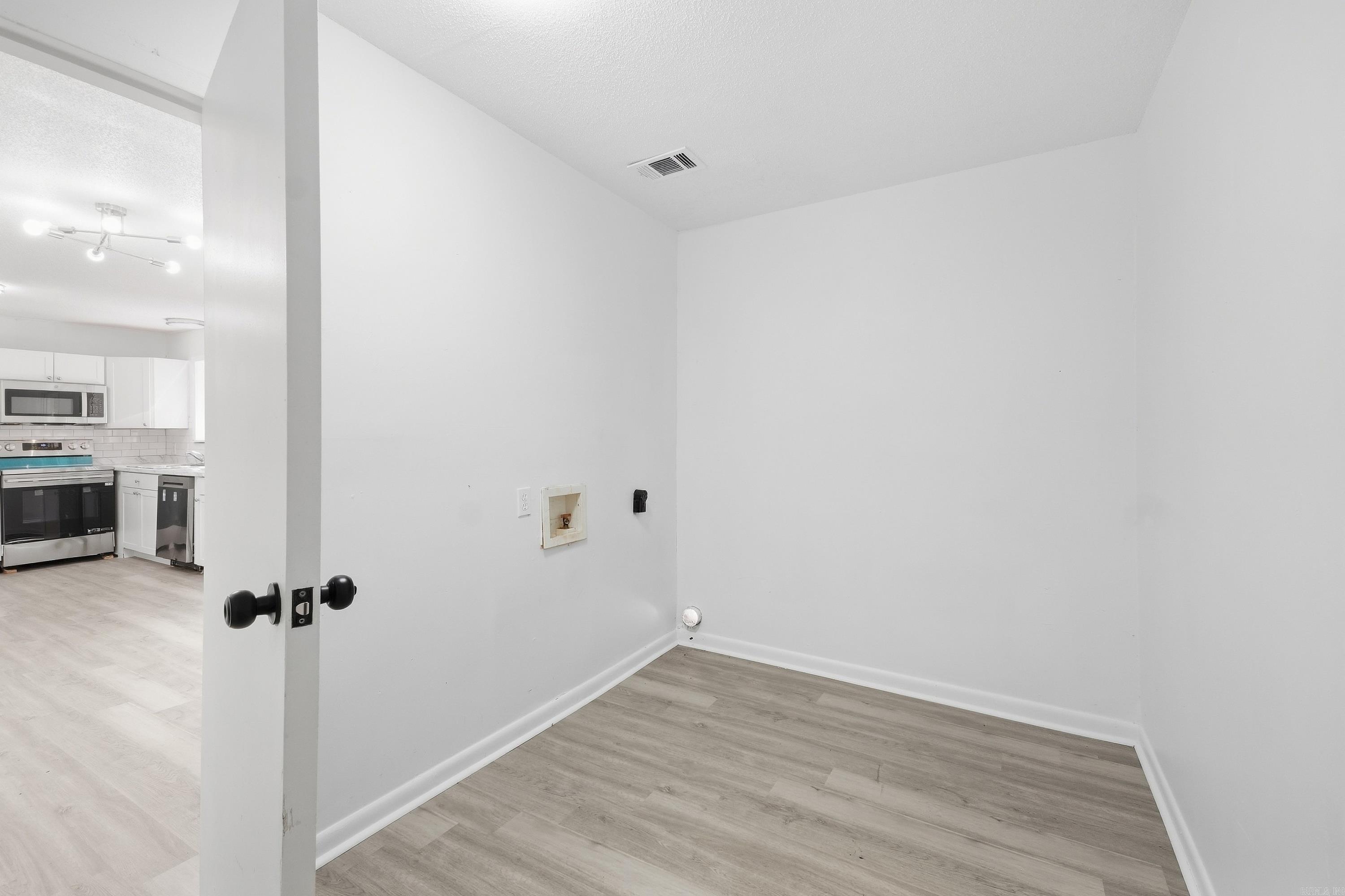 10 Parkridge Drive Property Photo 20