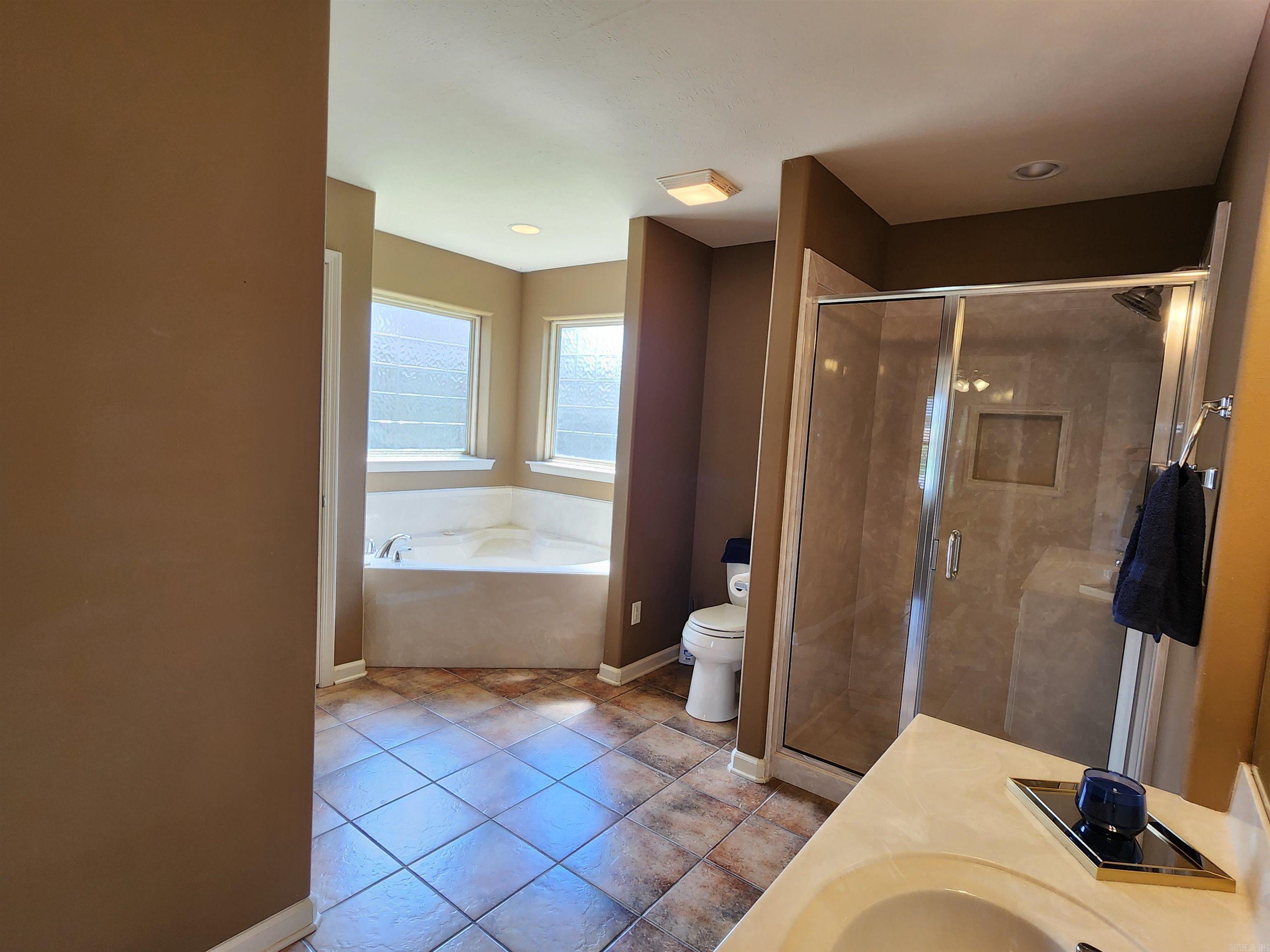 108 Meadows Lane Property Photo 10