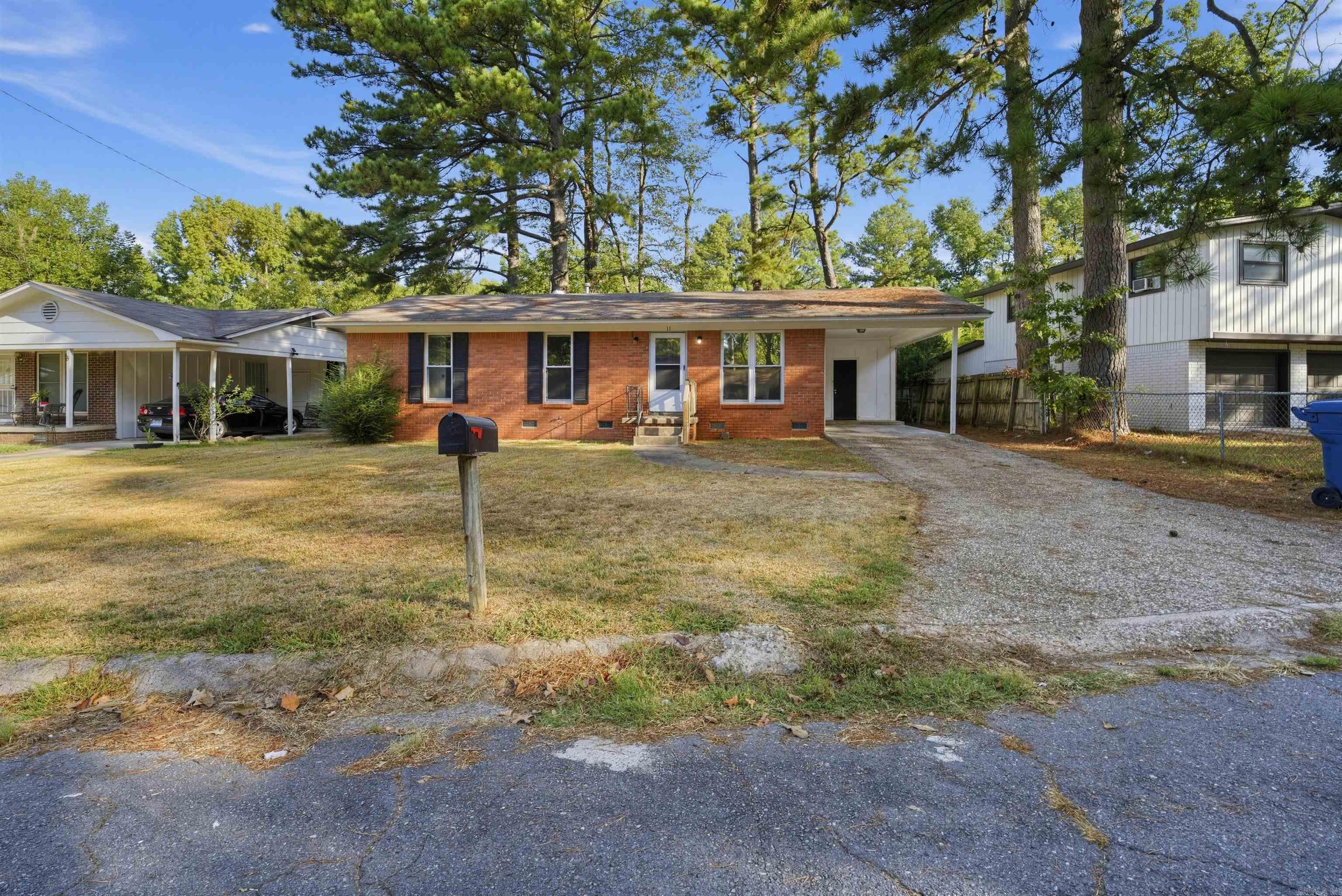 11 Regency Circle Property Photo 3