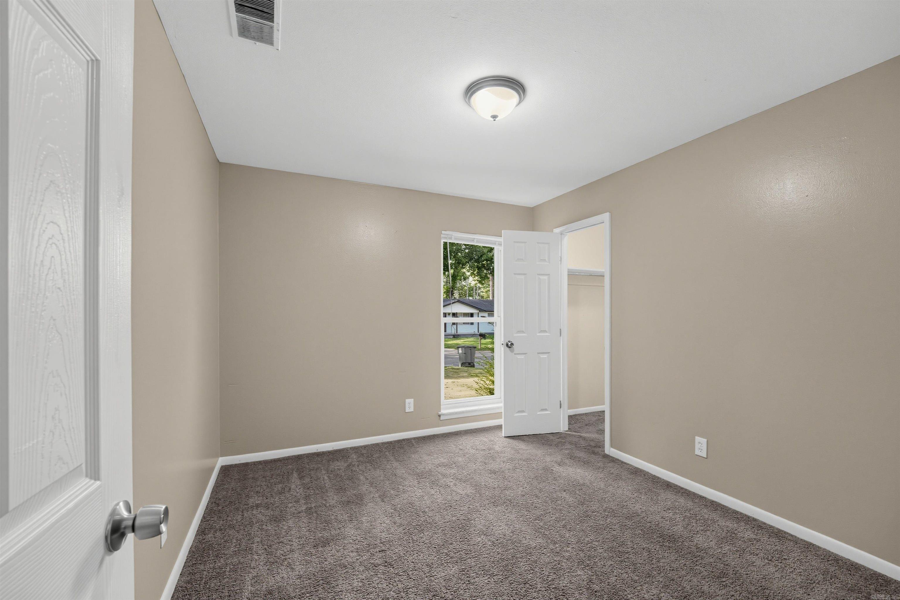 11 Regency Circle Property Photo 18