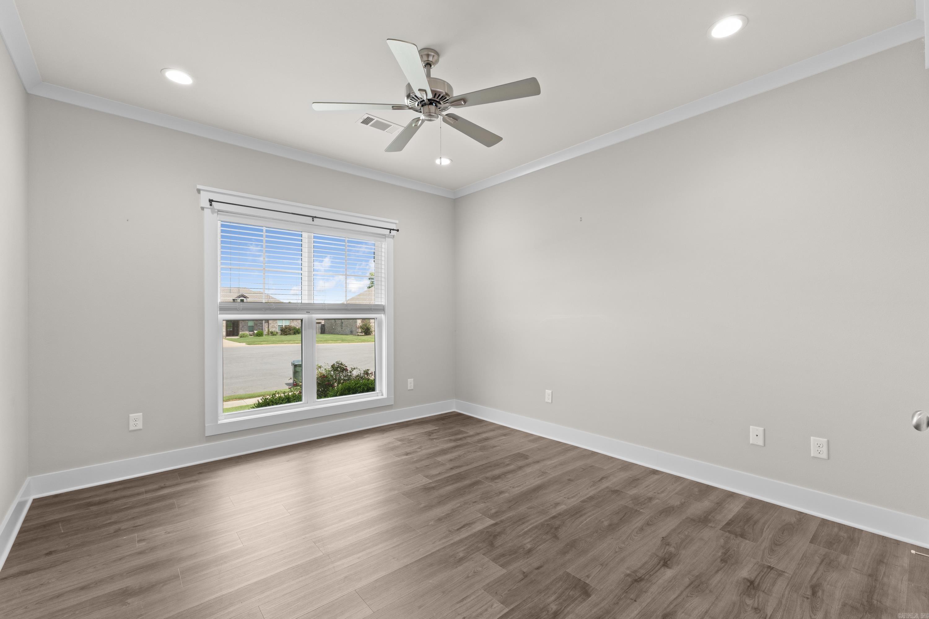 2675 Lilac Drive Property Photo 23