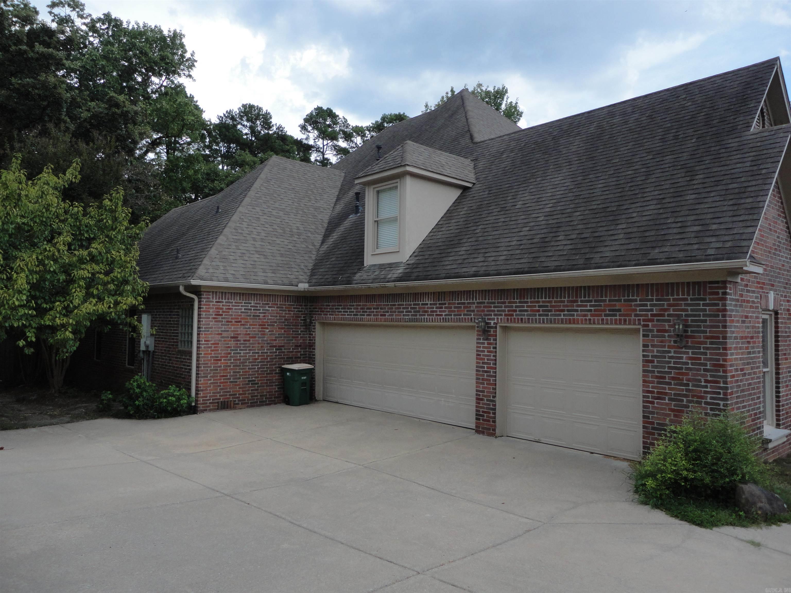 17210 Lamarche Boulevard Property Photo 3