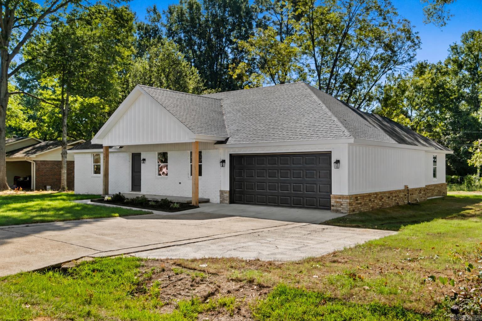 1501 W Iowa Property Photo 3