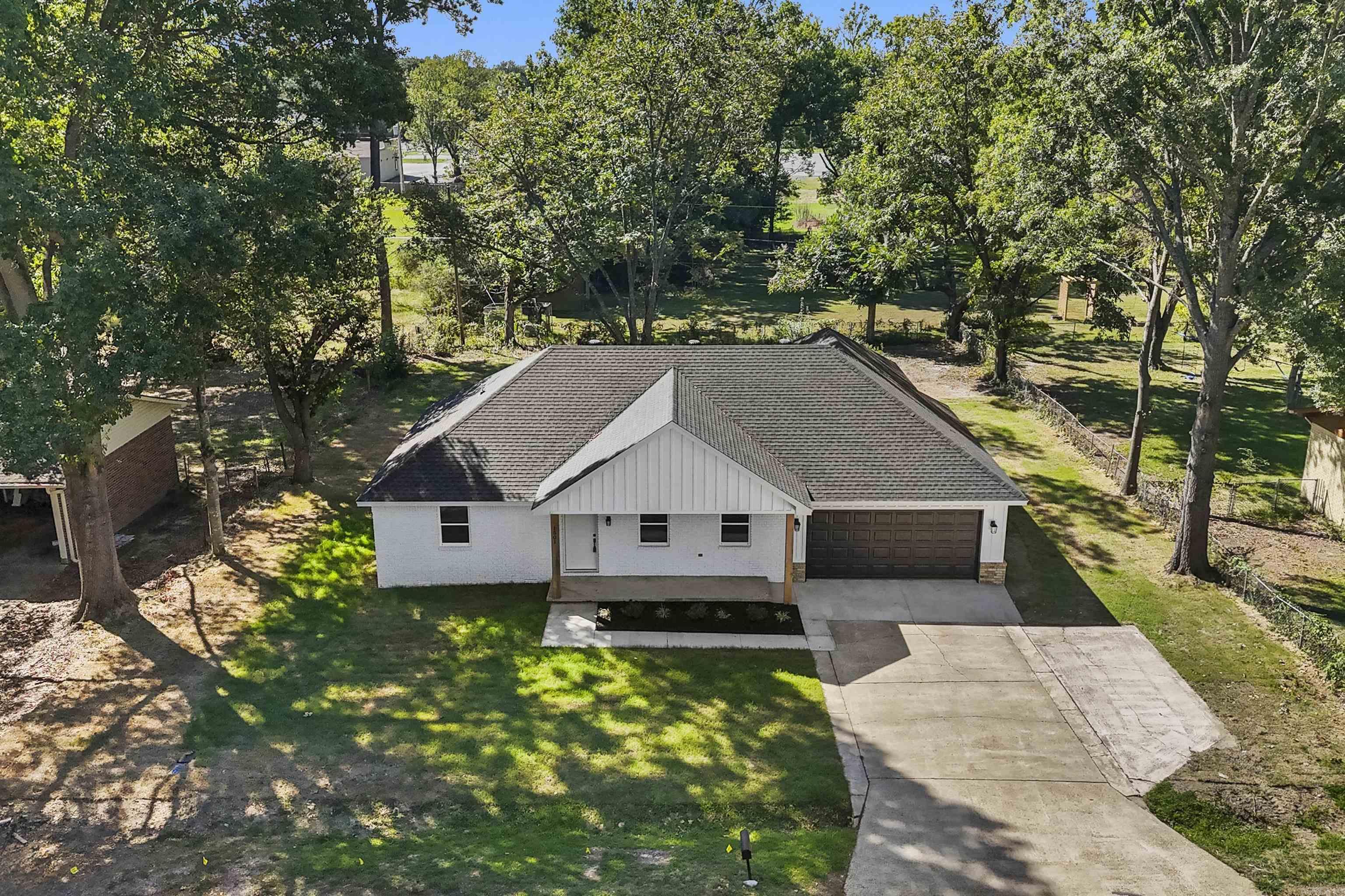 1501 W Iowa Property Photo 4