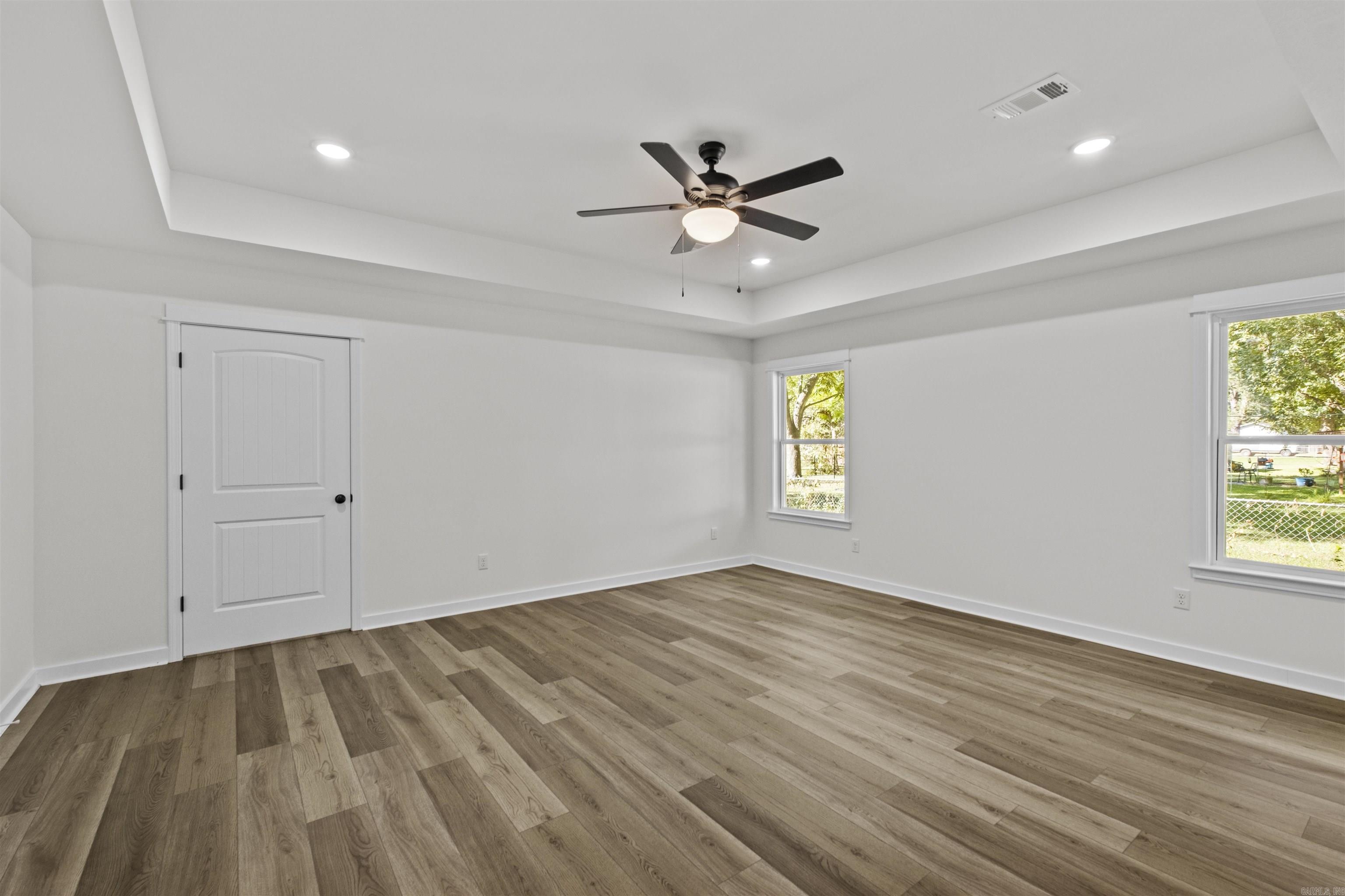 1501 W Iowa Property Photo 19