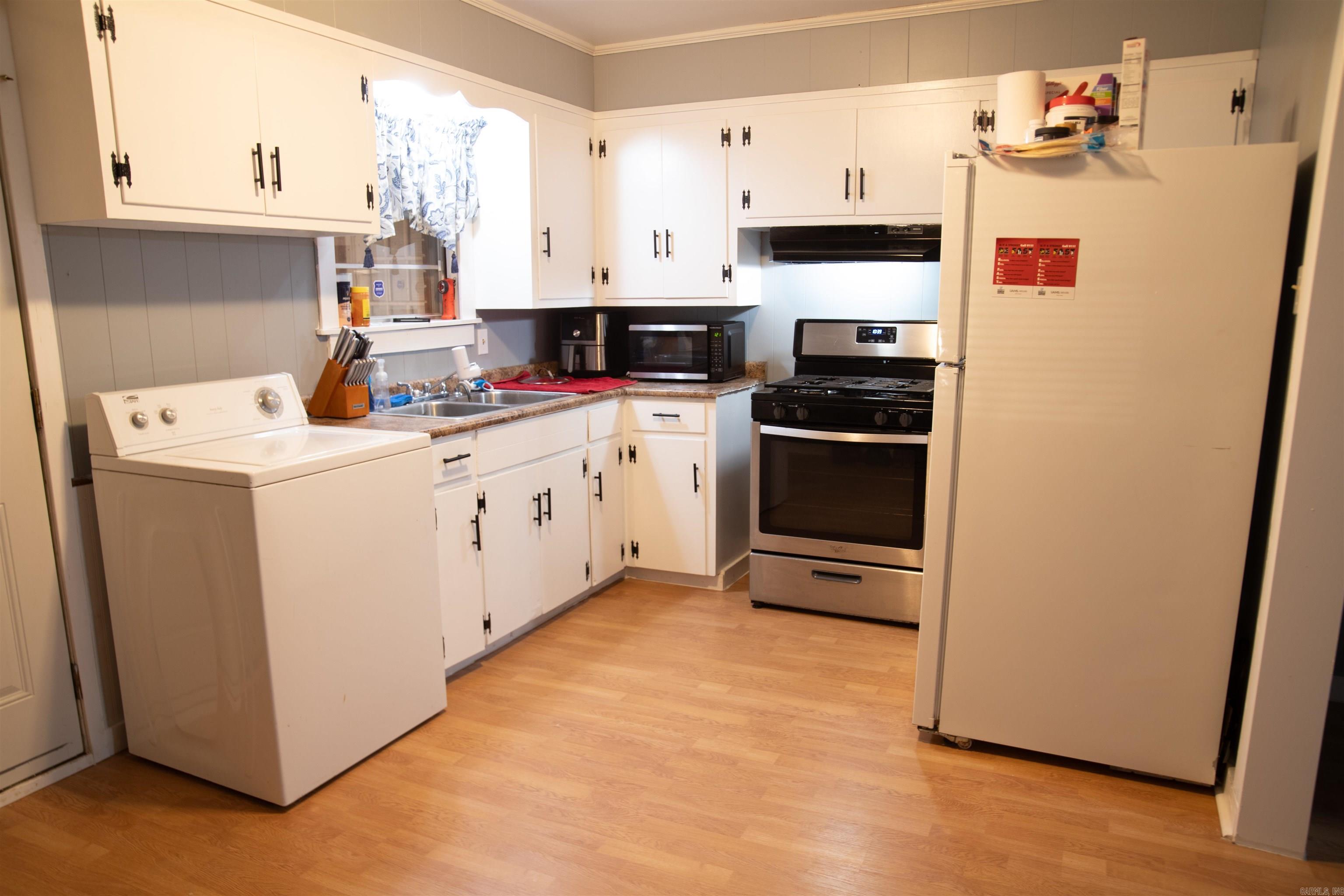 7103 W Jeffcoat Road Property Photo 4