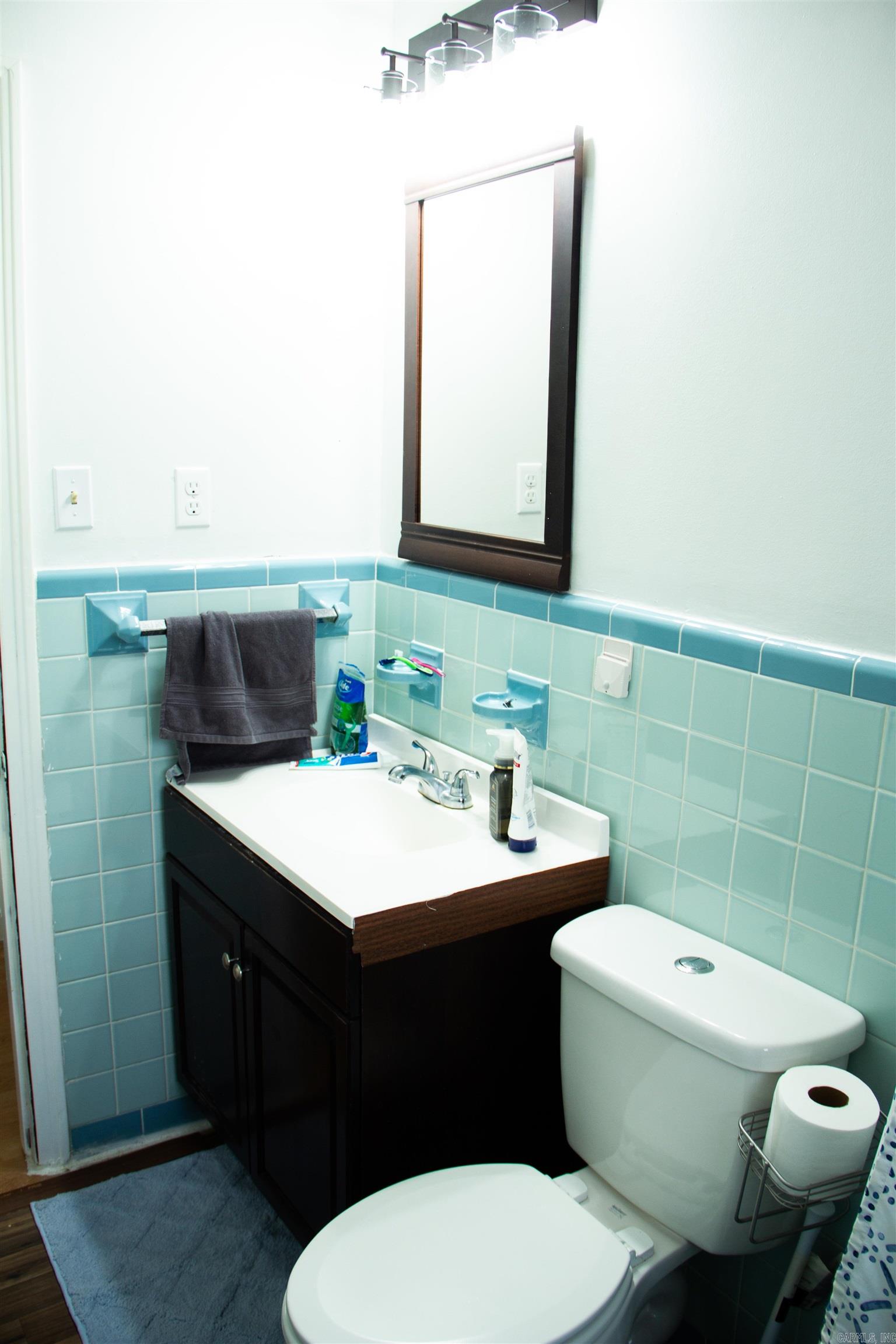 7103 W Jeffcoat Road Property Photo 8