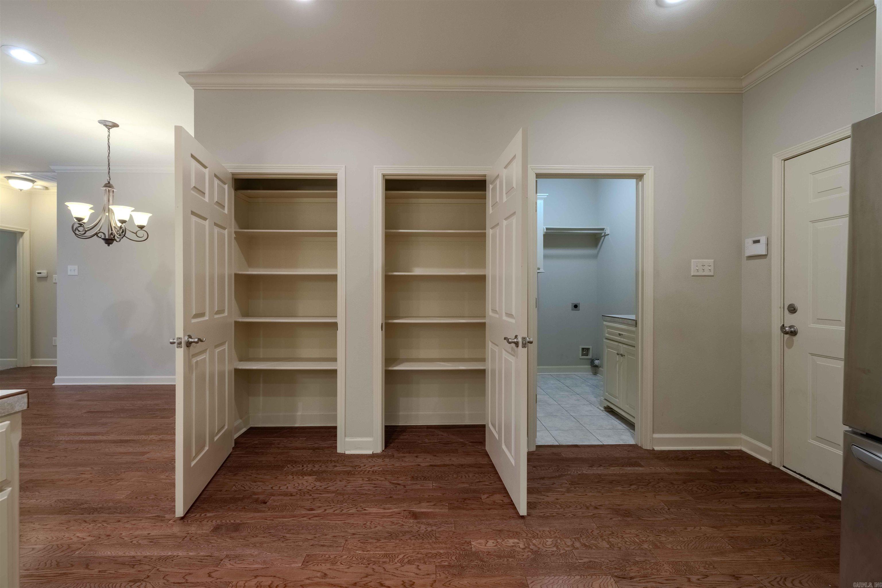 901 Stagecoach Village Property Photo 12