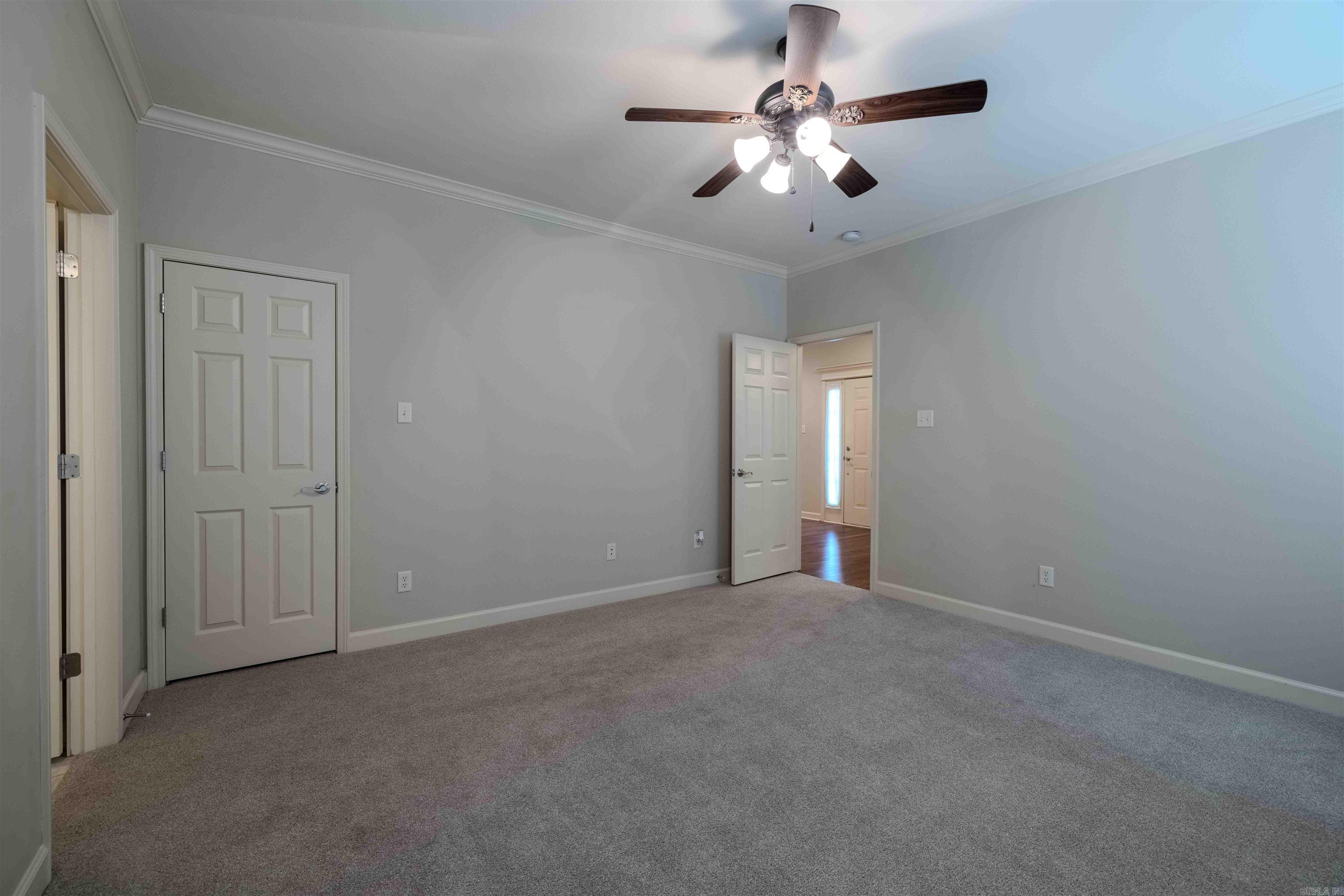 901 Stagecoach Village Property Photo 20