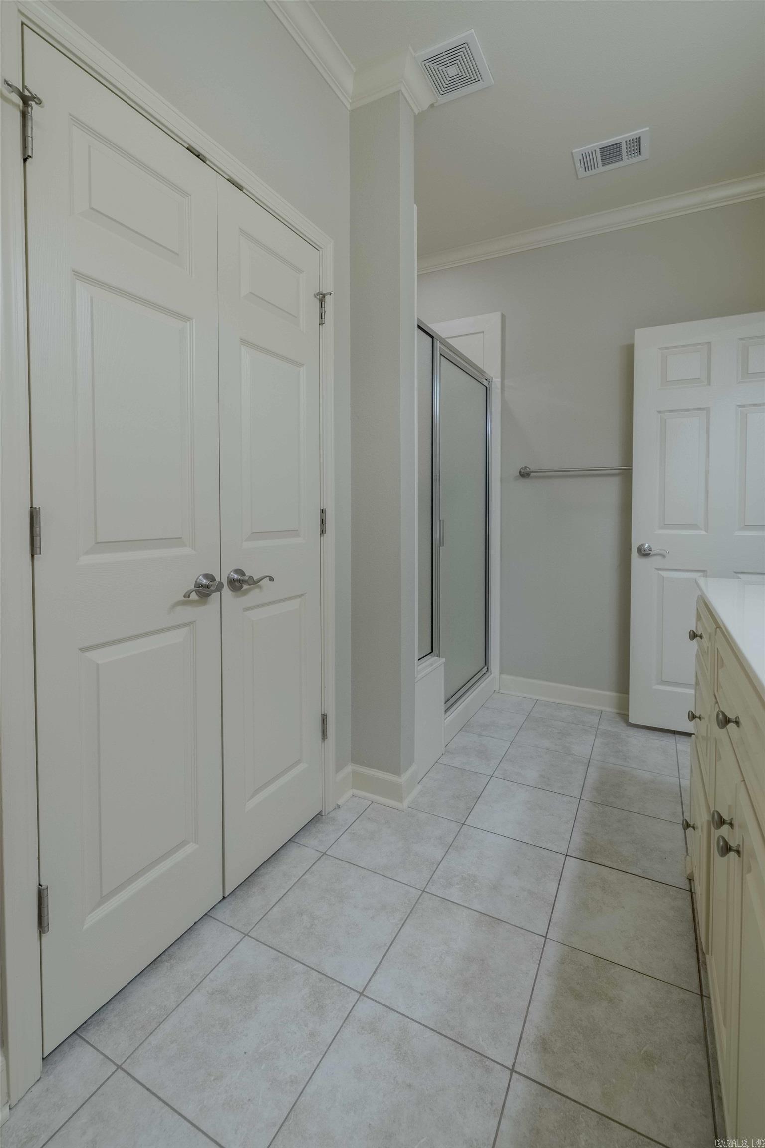 901 Stagecoach Village Property Photo 23