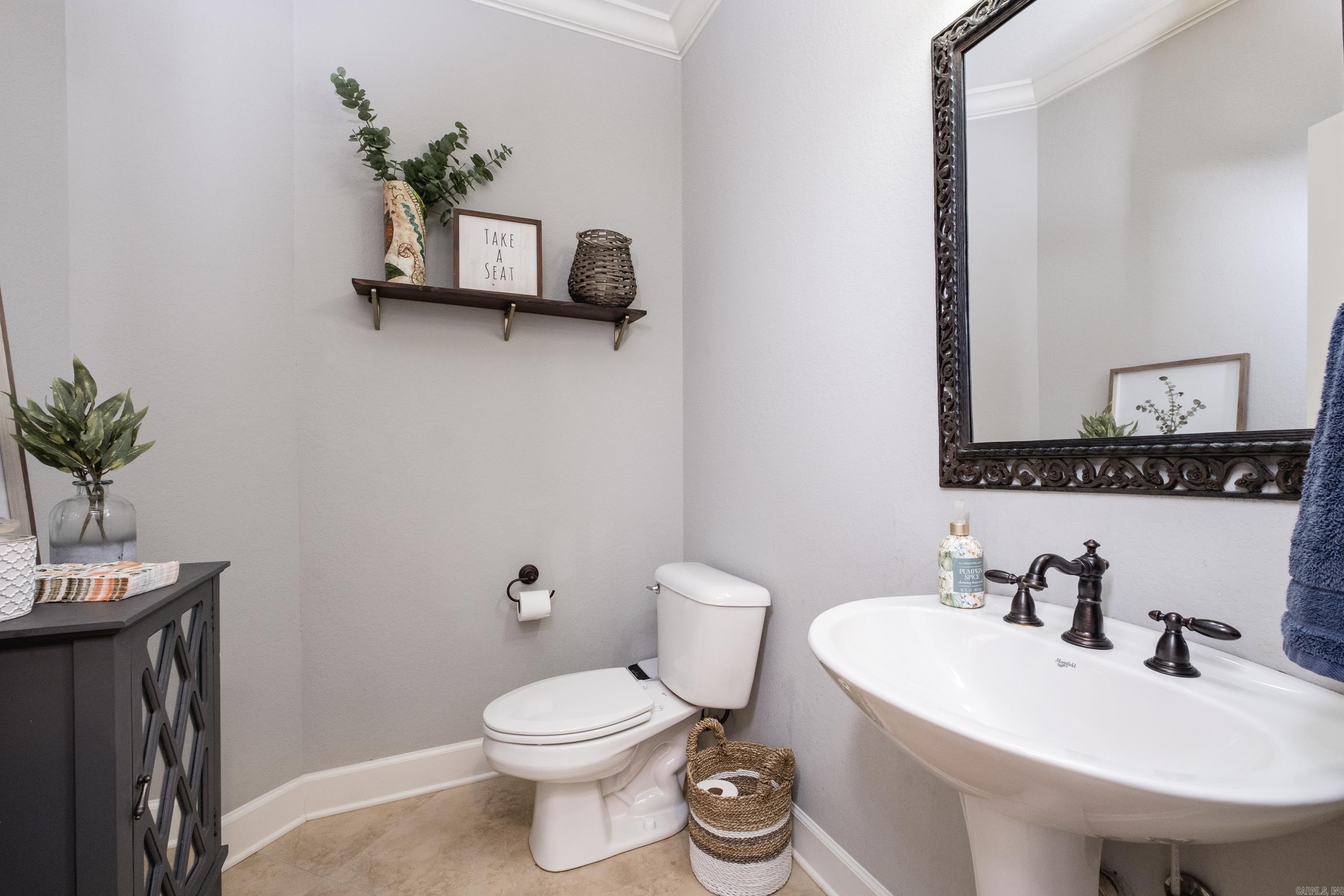 621 Epernay Place Property Photo 28