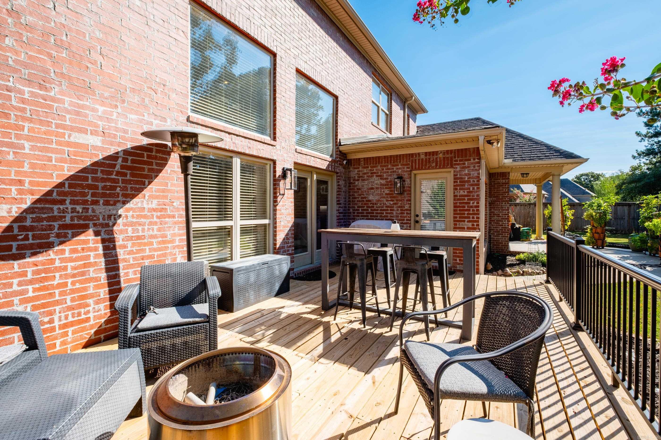 621 Epernay Place Property Photo 46