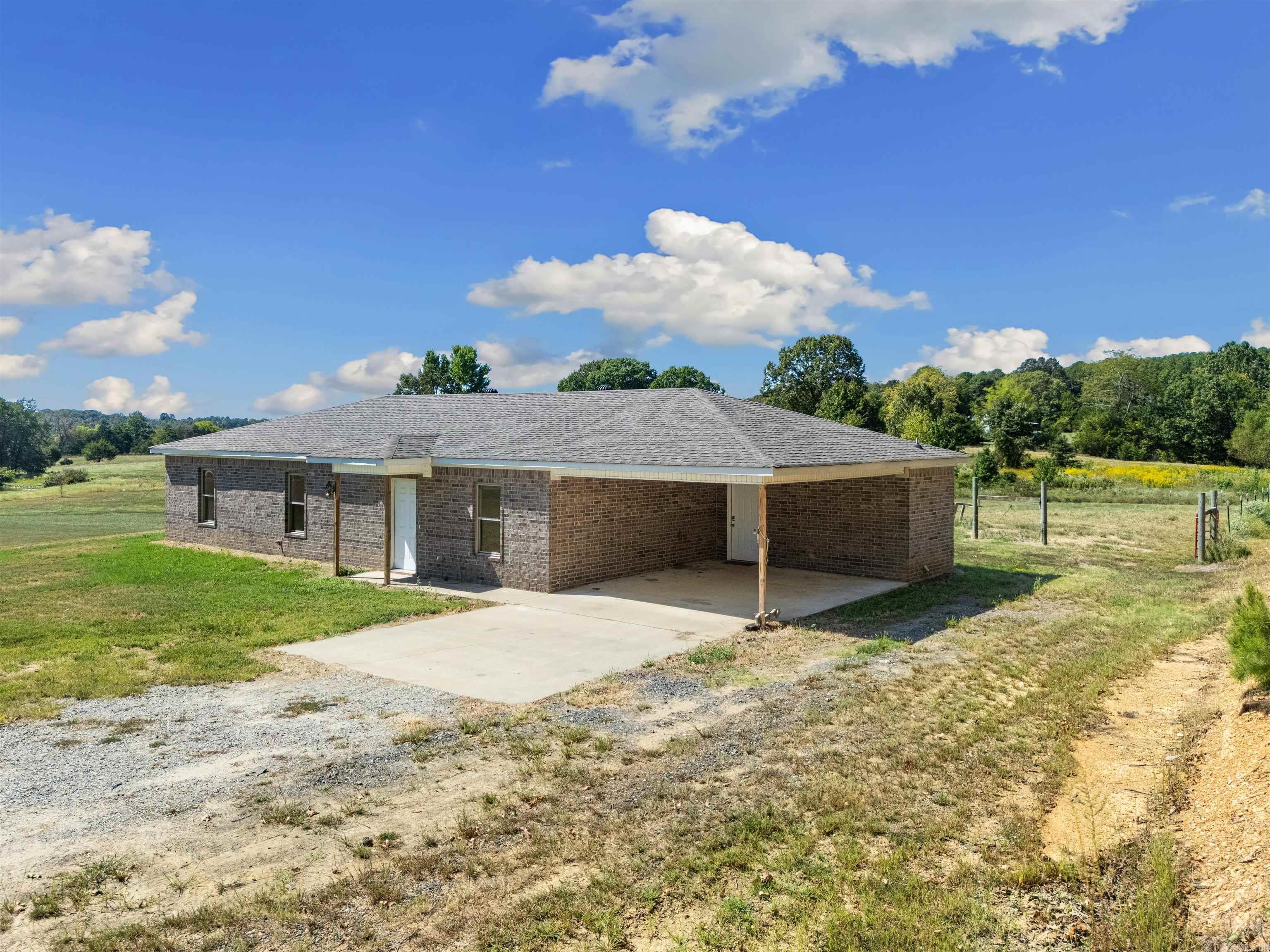 760 Gravel Hill Road Property Photo 3
