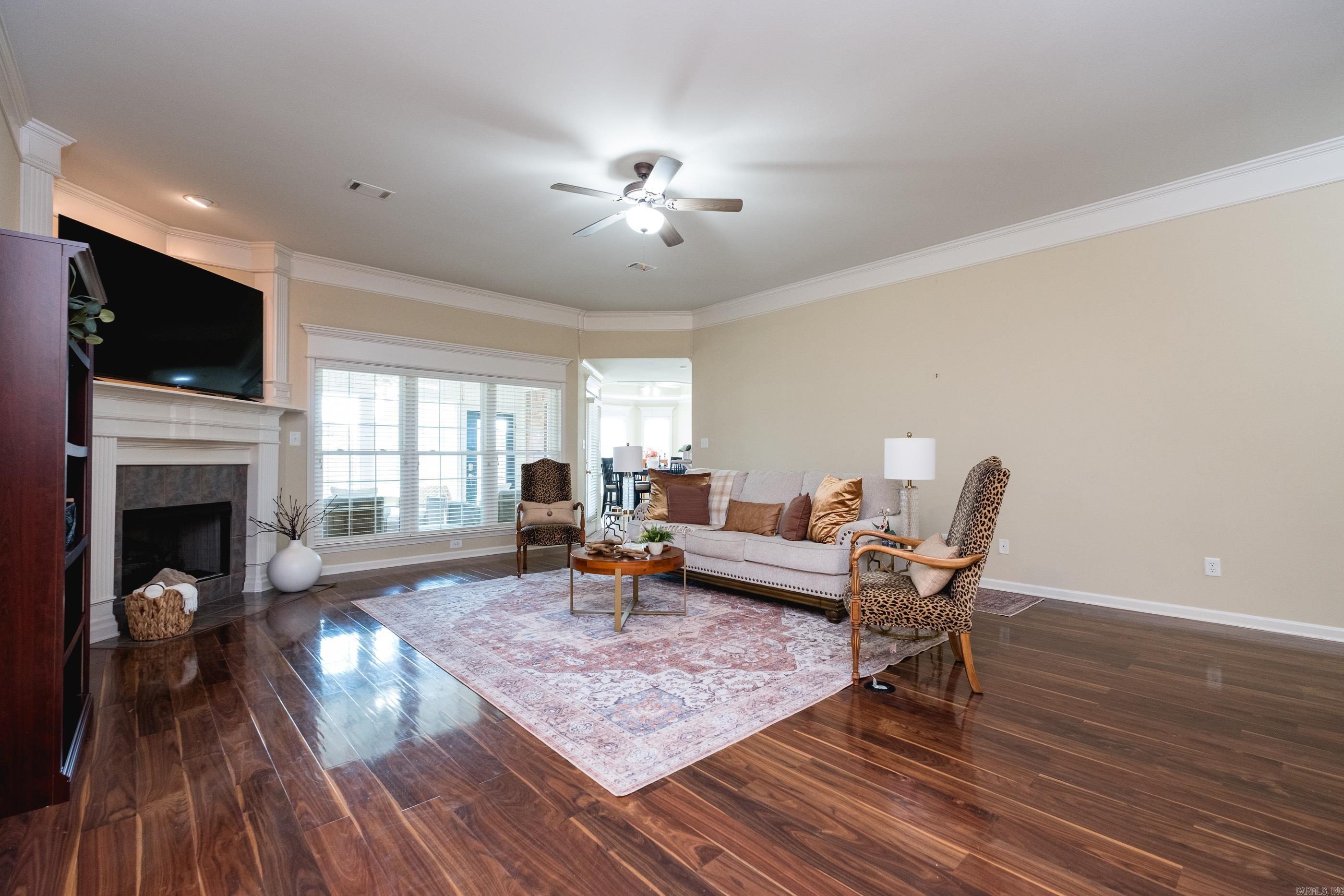 103 Bayonne Cove Property Photo 6