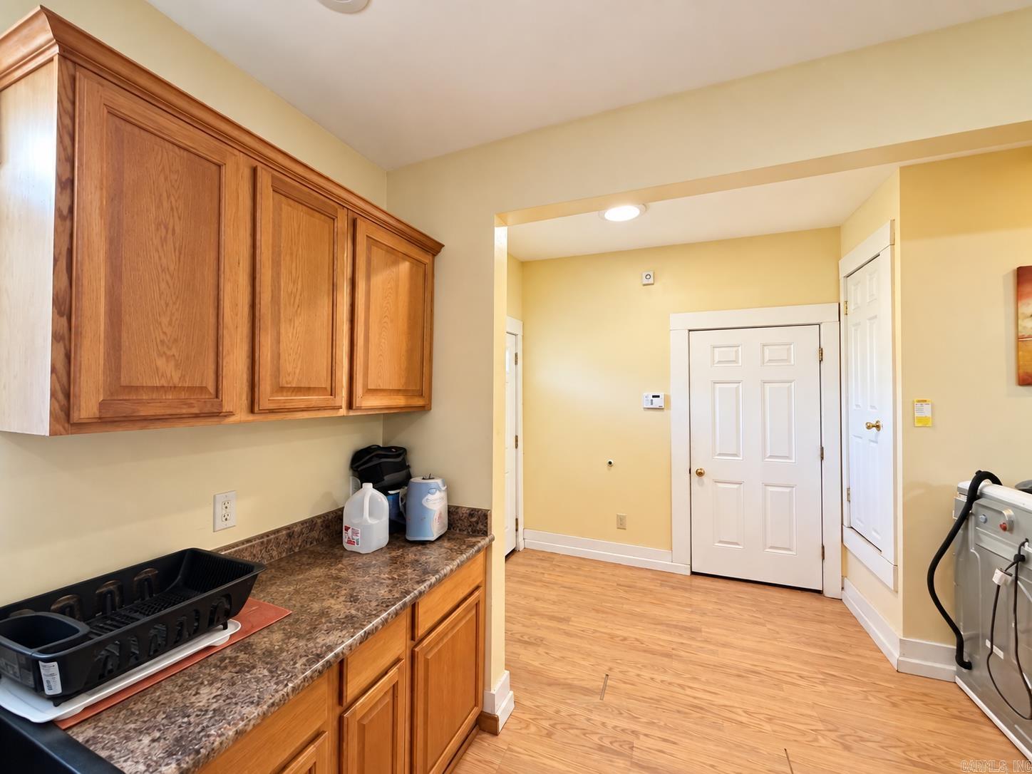Center Street Property Photo 11