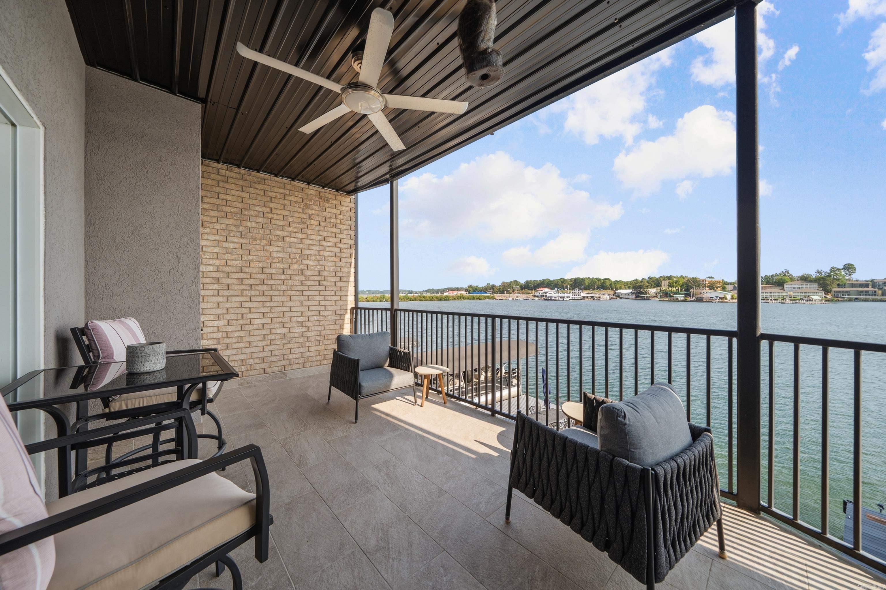 161 (unit A1) Villa Pointe Boulevard A1 Property Photo 6