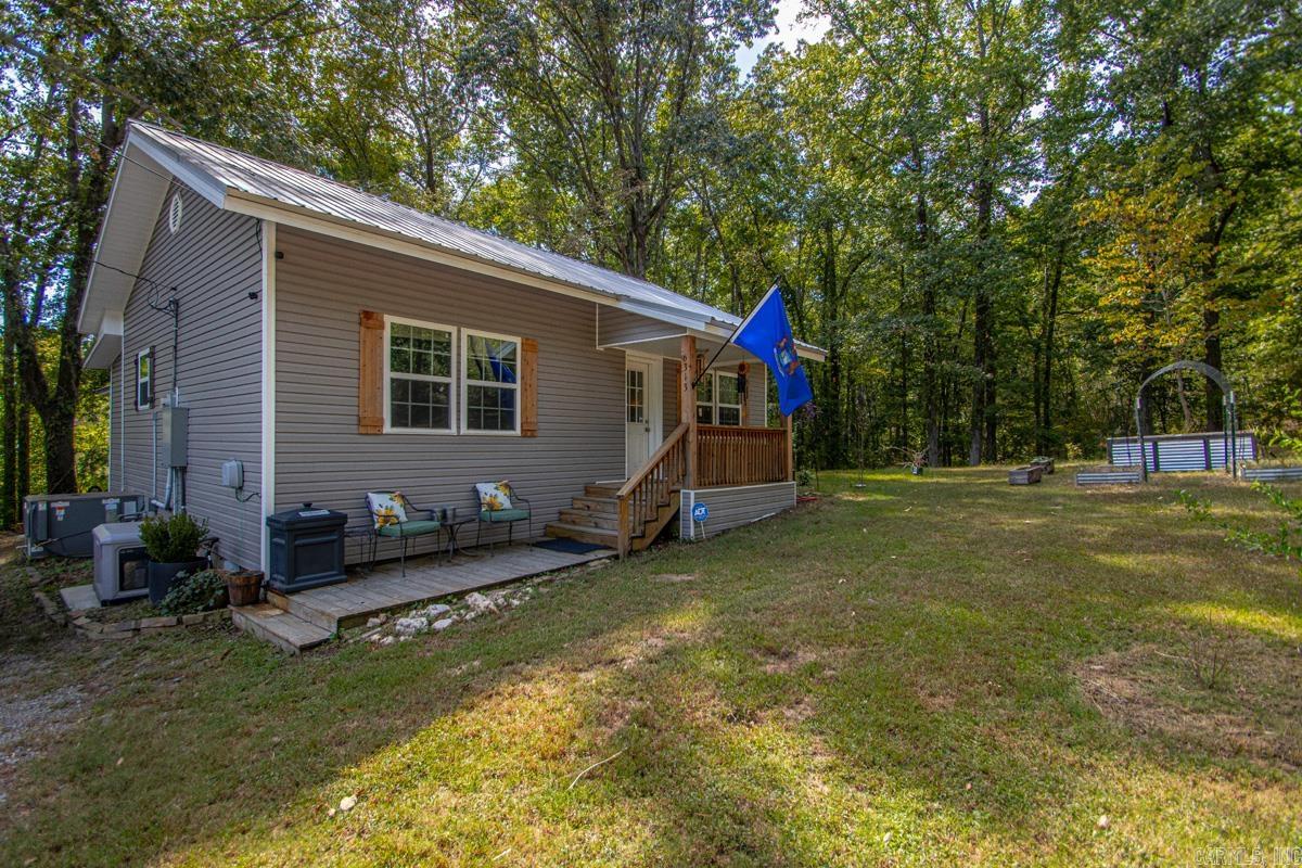 6313 Beech St Property Photo 4