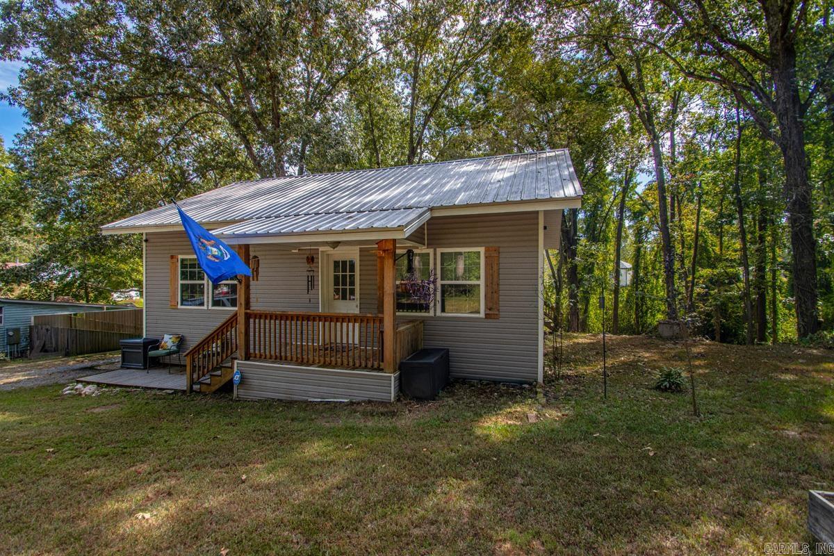 6313 Beech St Property Photo 5