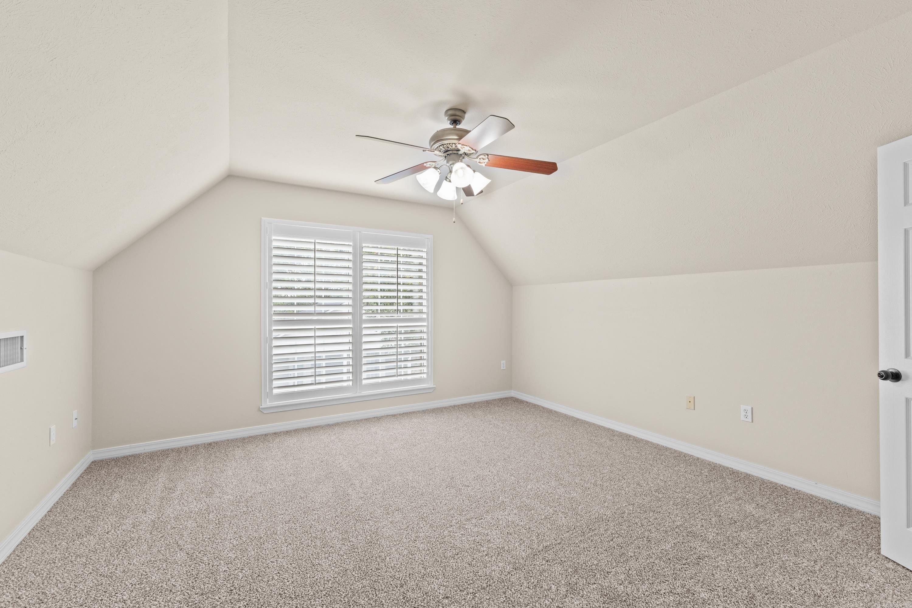 415 Country Club Road Property Photo 34