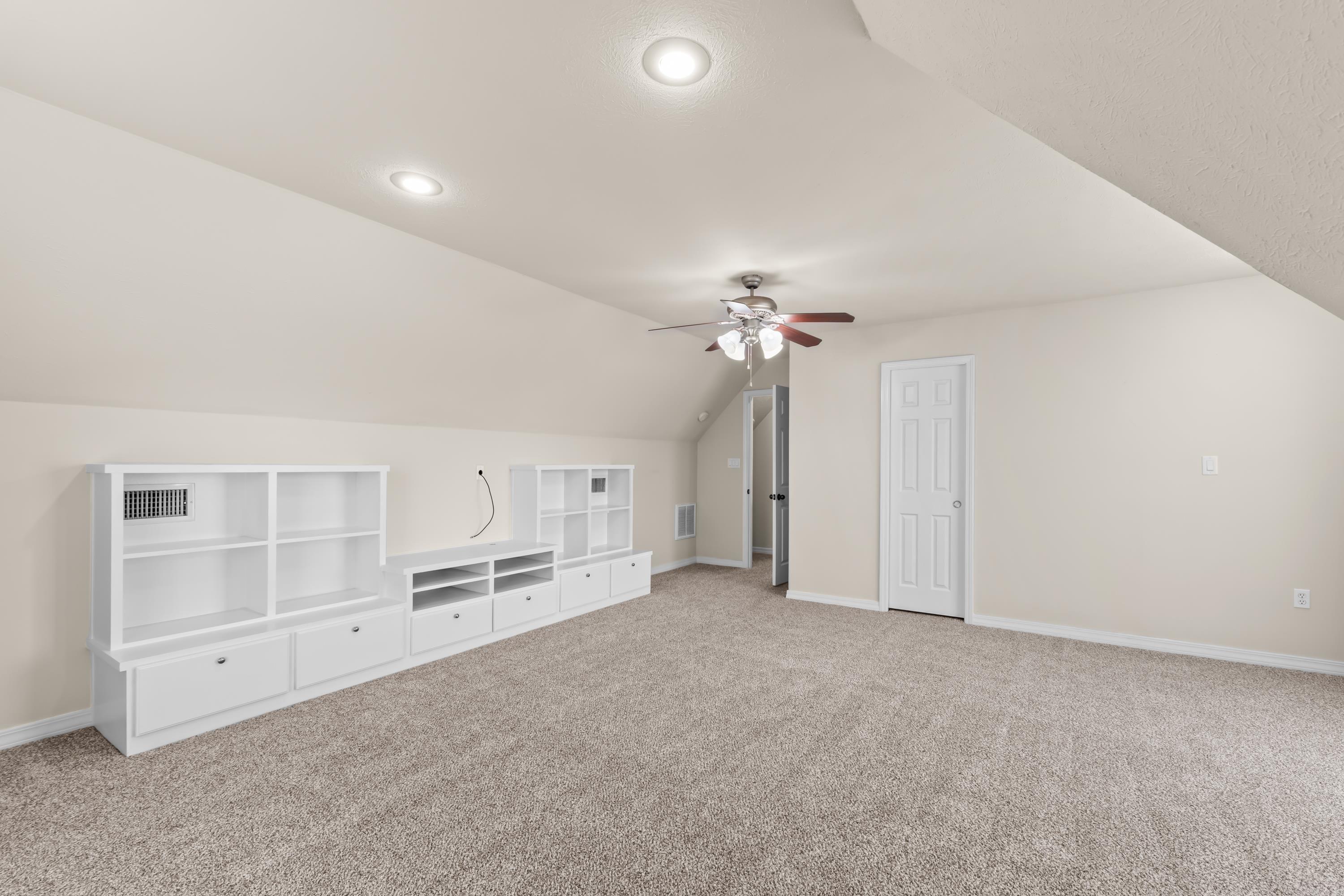 415 Country Club Road Property Photo 38