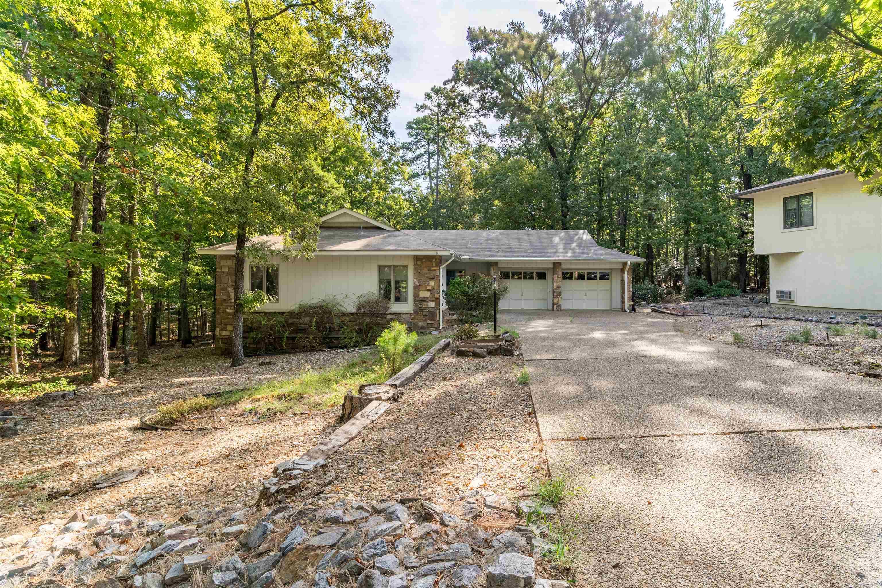 7 Camarzana Lane Property Photo 1