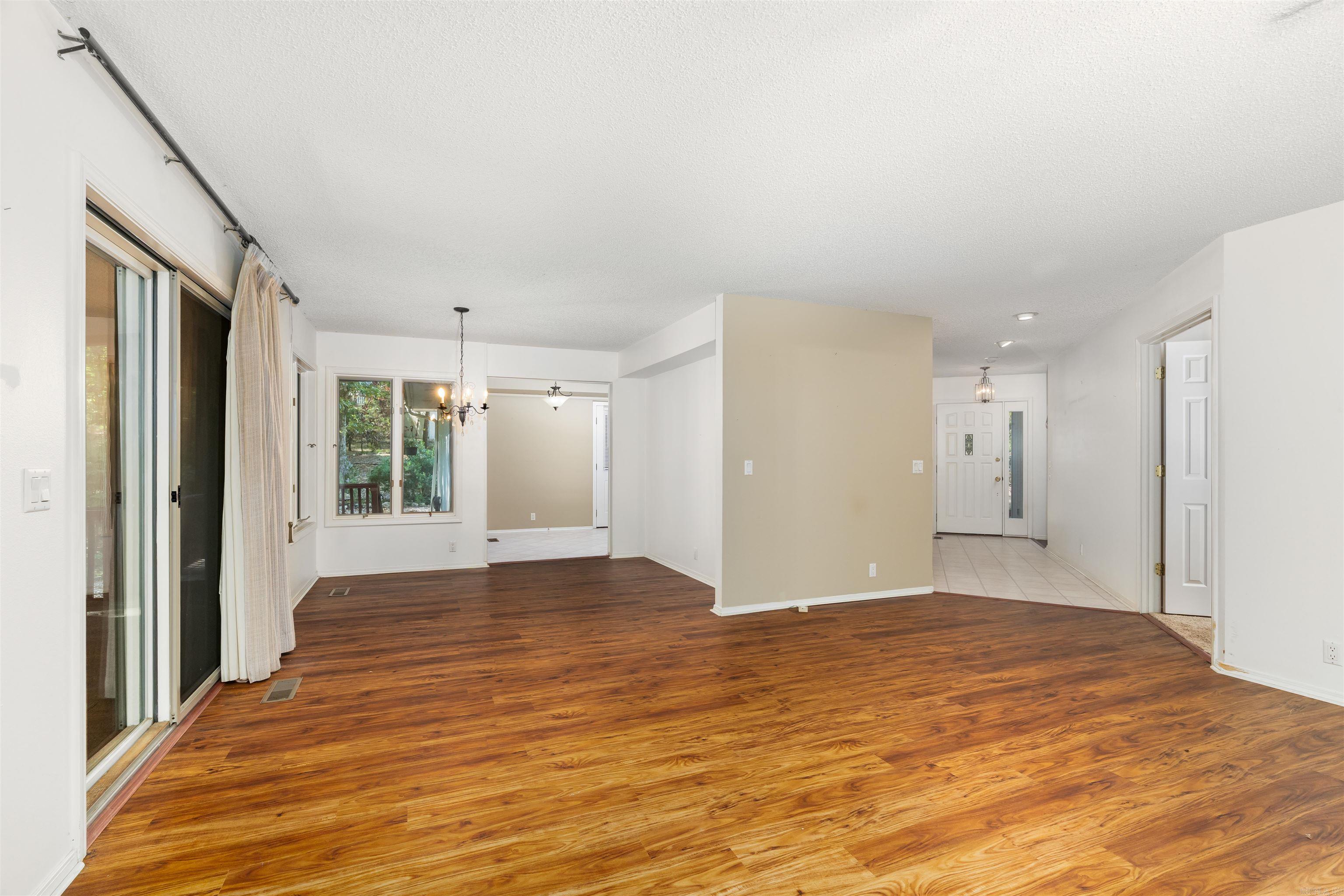 7 Camarzana Lane Property Photo 8