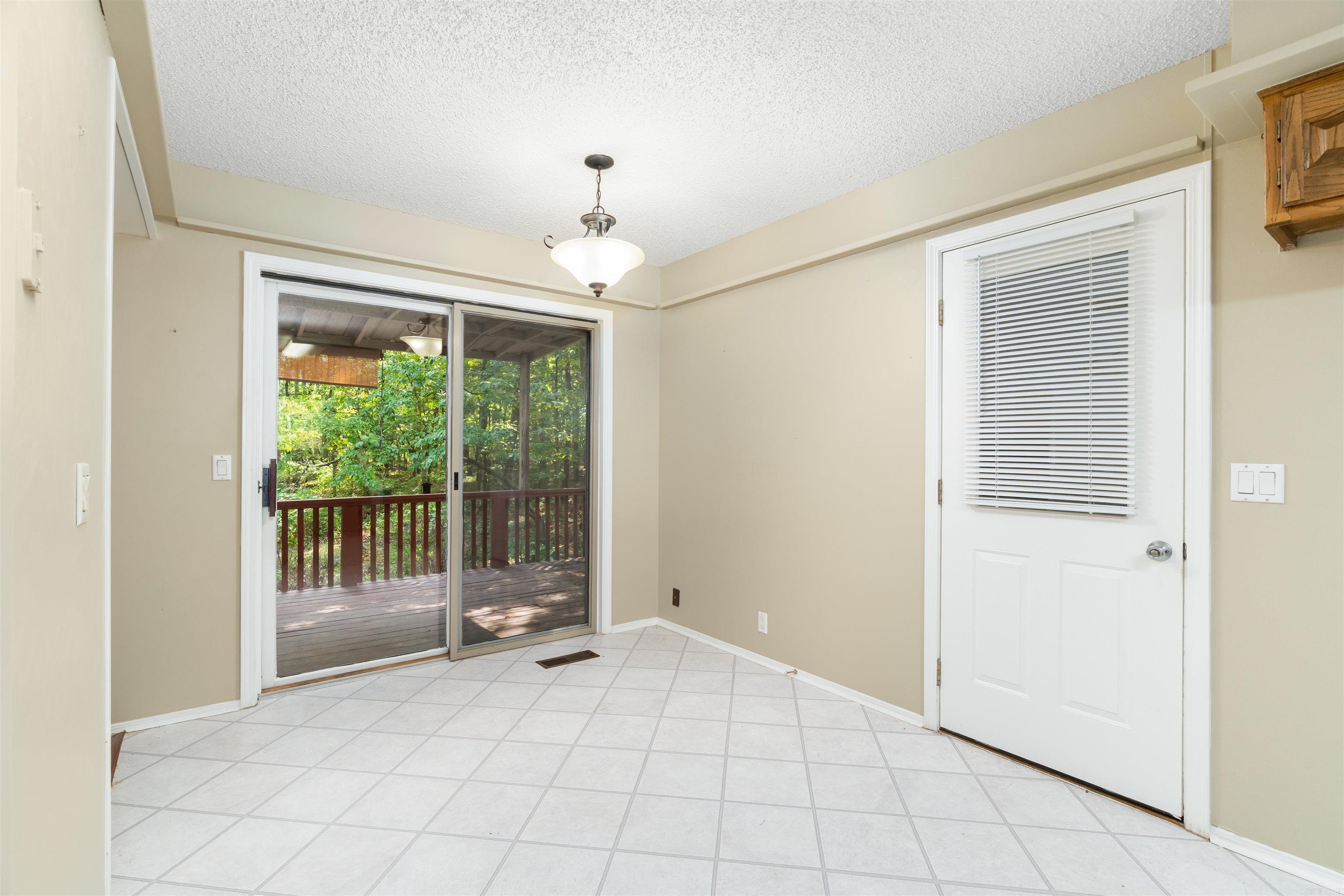 7 Camarzana Lane Property Photo 13