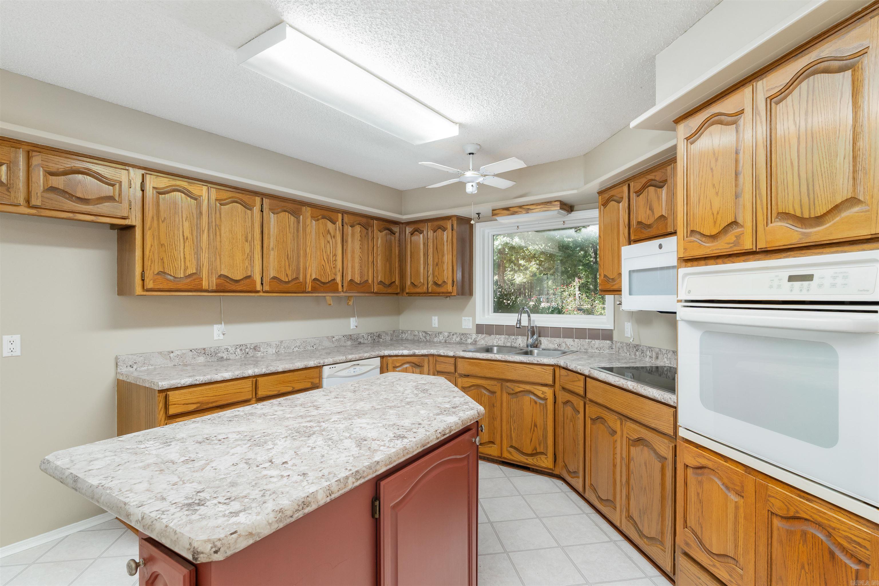 7 Camarzana Lane Property Photo 16