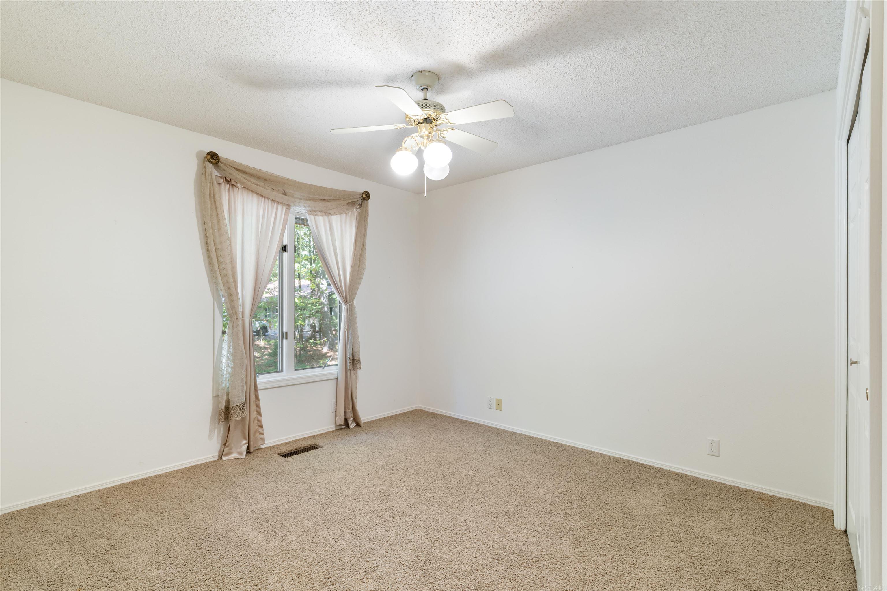 7 Camarzana Lane Property Photo 22