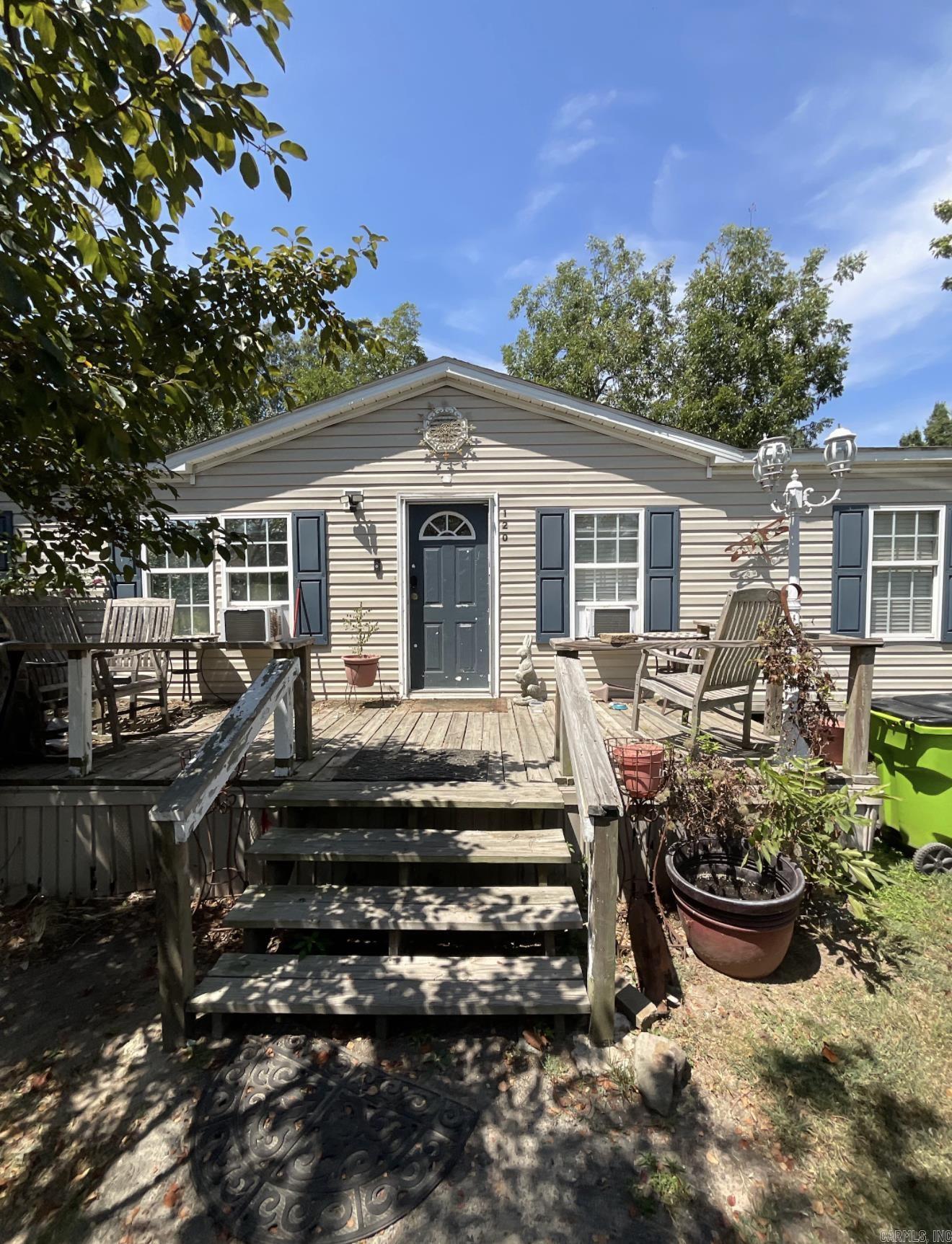 120 Lincoln St Property Photo 1