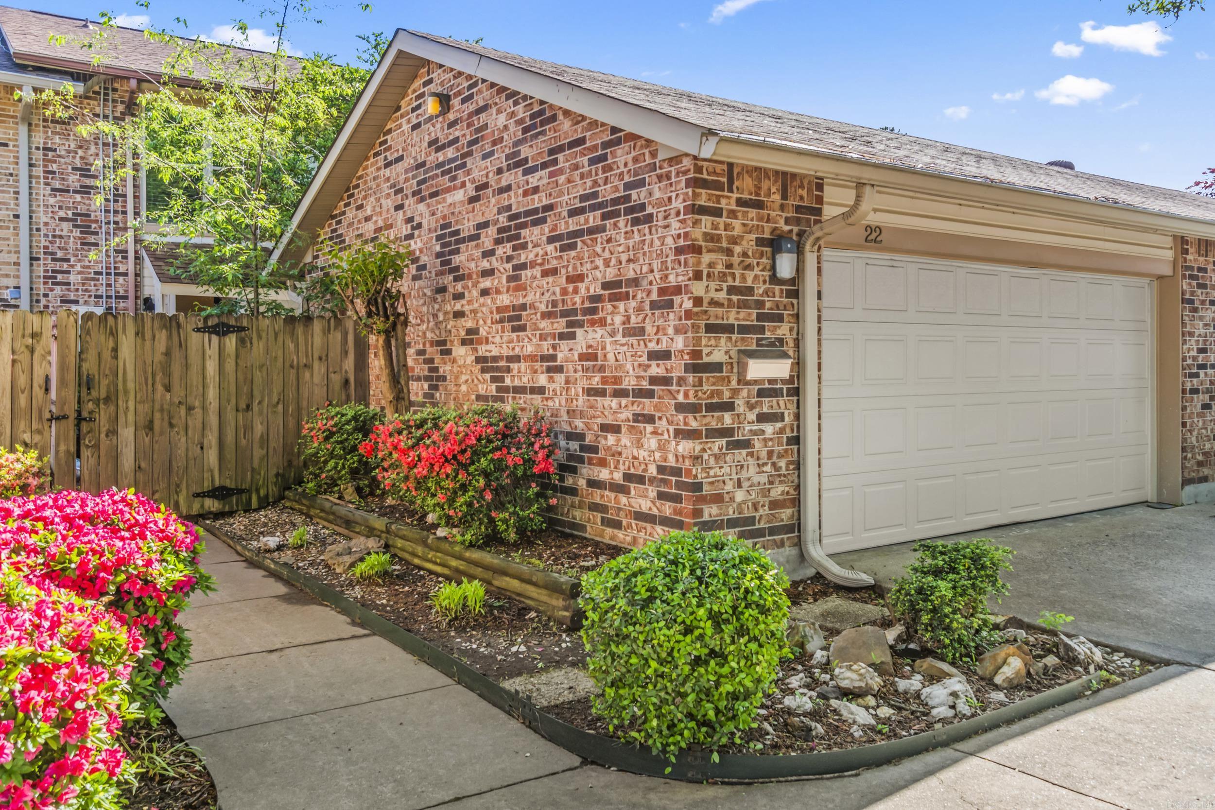 22 Wickford Lane Property Photo 1