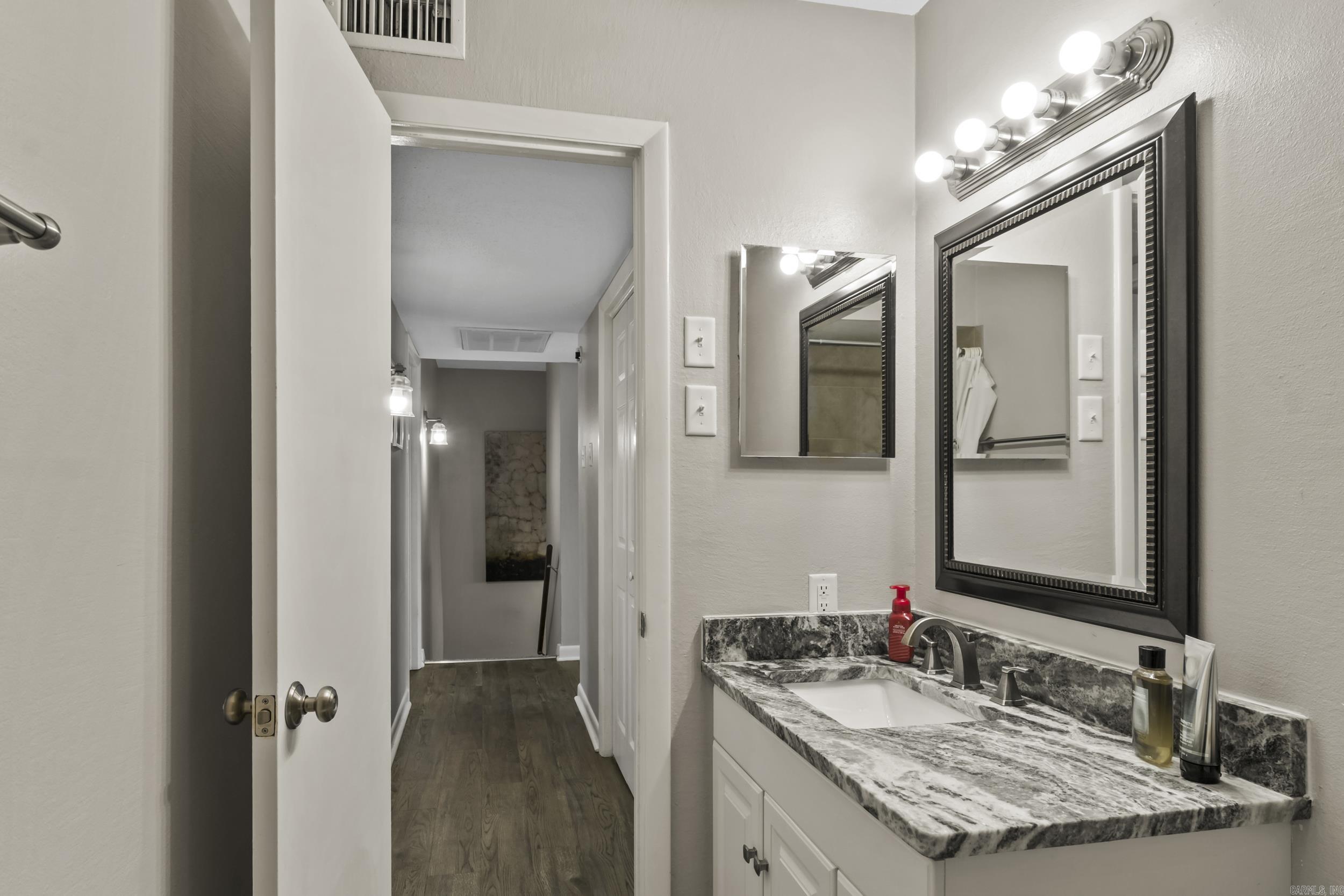 22 Wickford Lane Property Photo 33