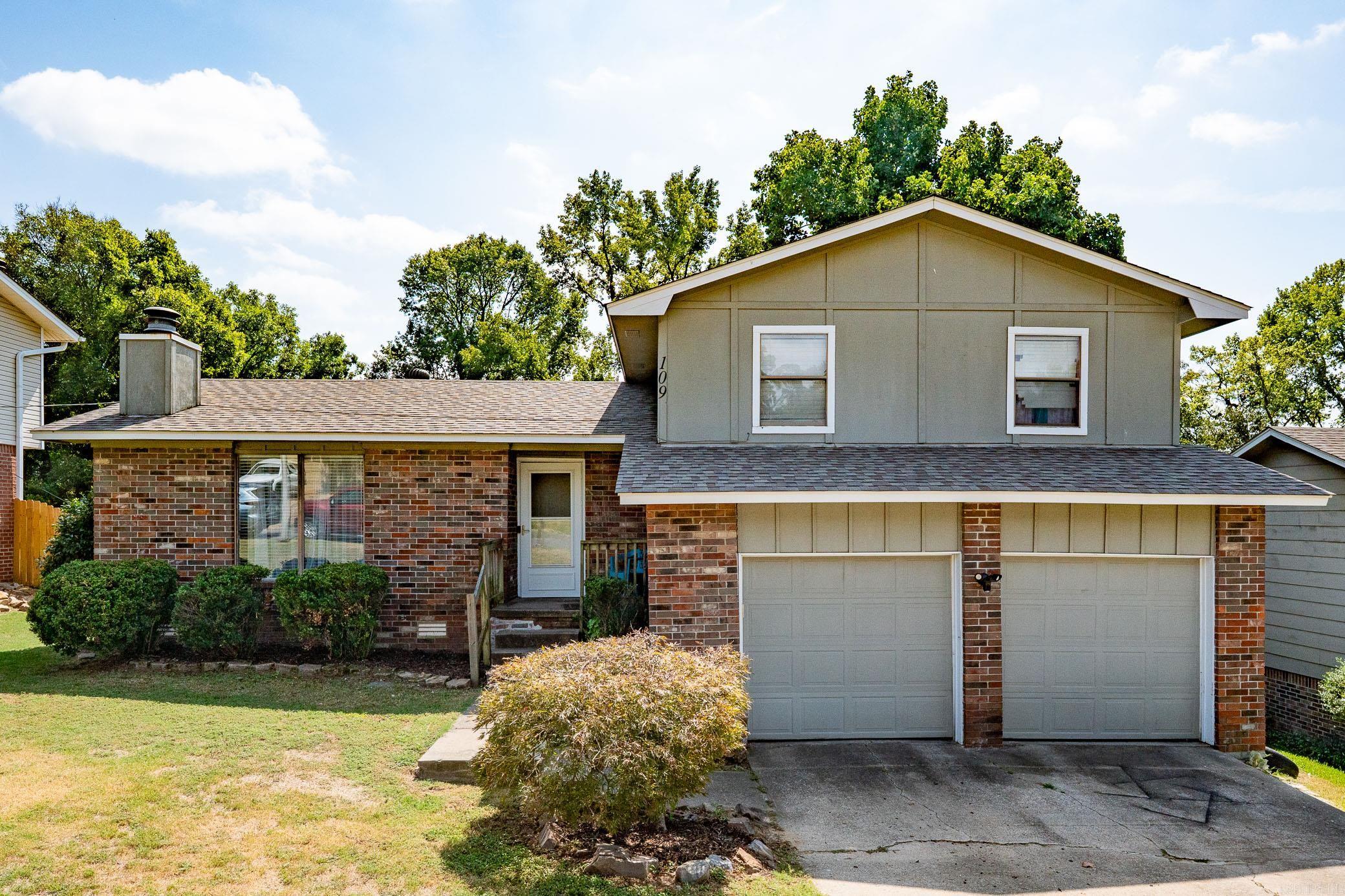 109 Robin Glen Drives