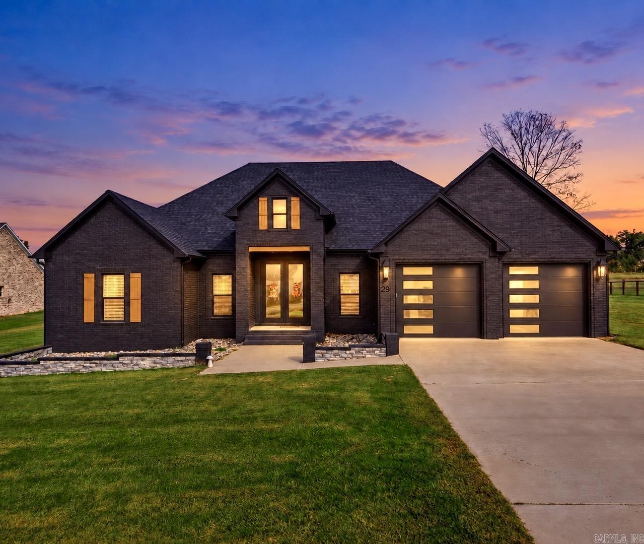 29 Republican Valley Drive Property Photo 1
