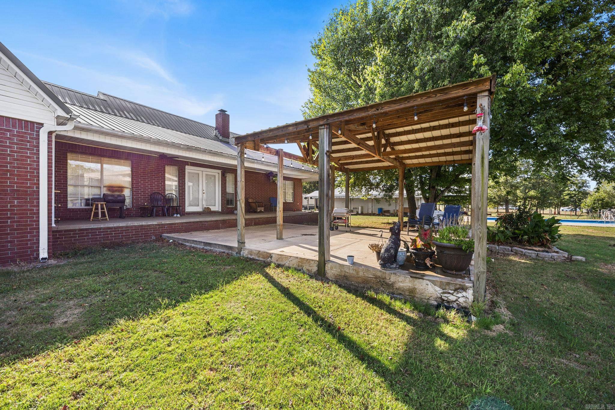 141 Pony Tail Lane Property Photo 12