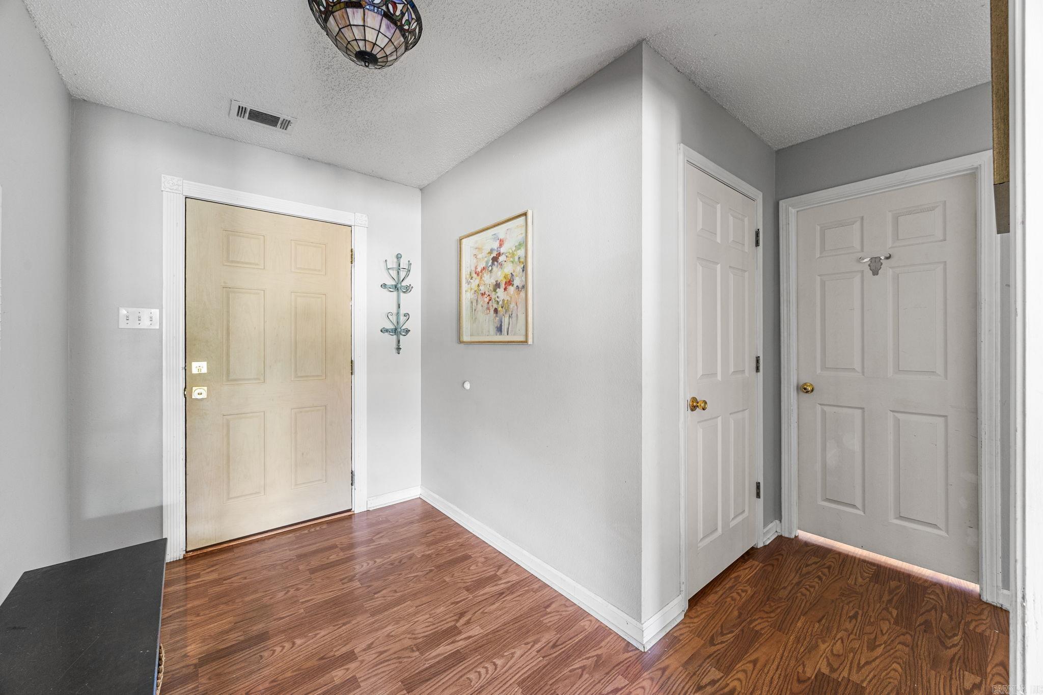 141 Pony Tail Lane Property Photo 13